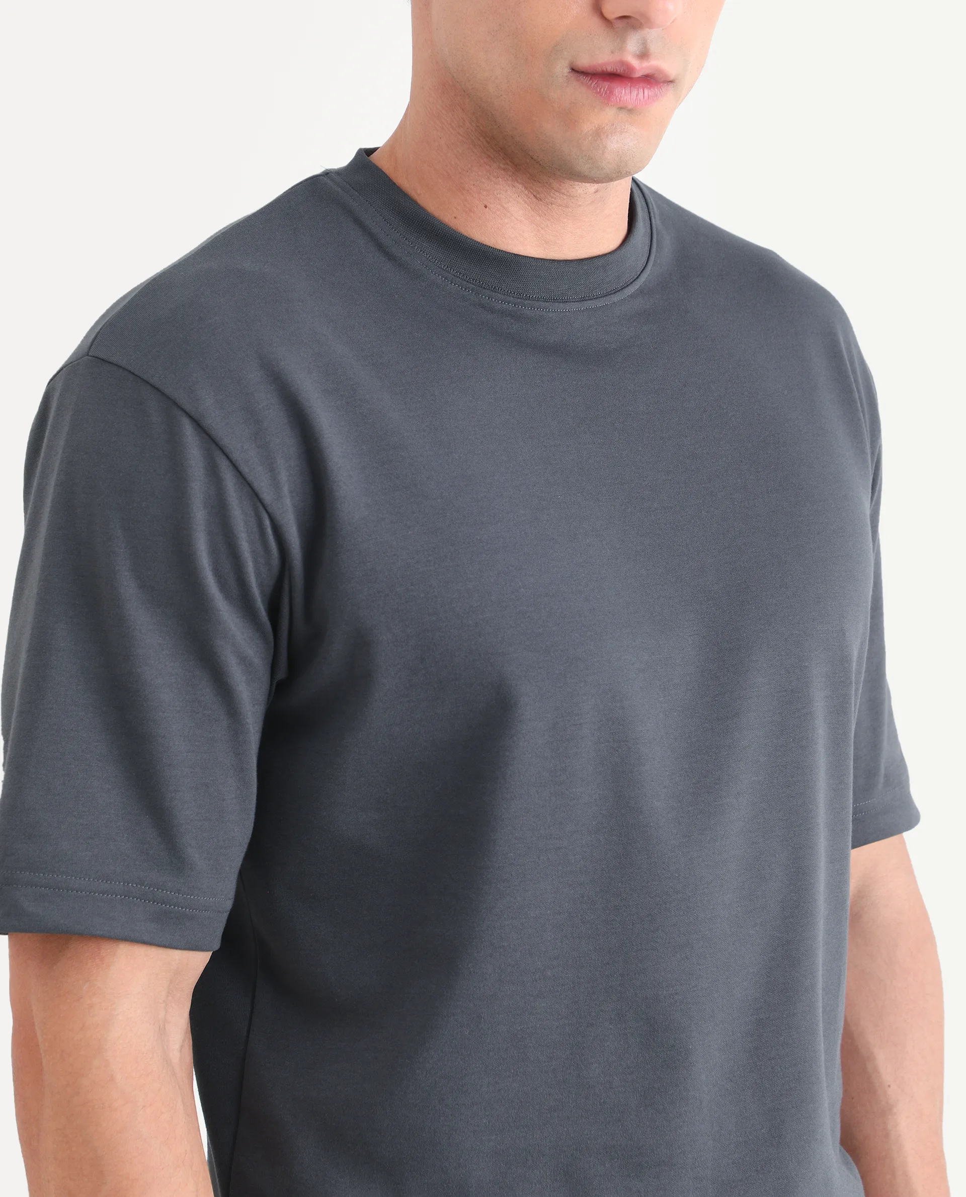 Rare Rabbit Men's Qlo-S26 Dark Grey Cotton Blend Fabric Half Sleeve Crew Neck Oversize Plain T-Shirt - Image 3