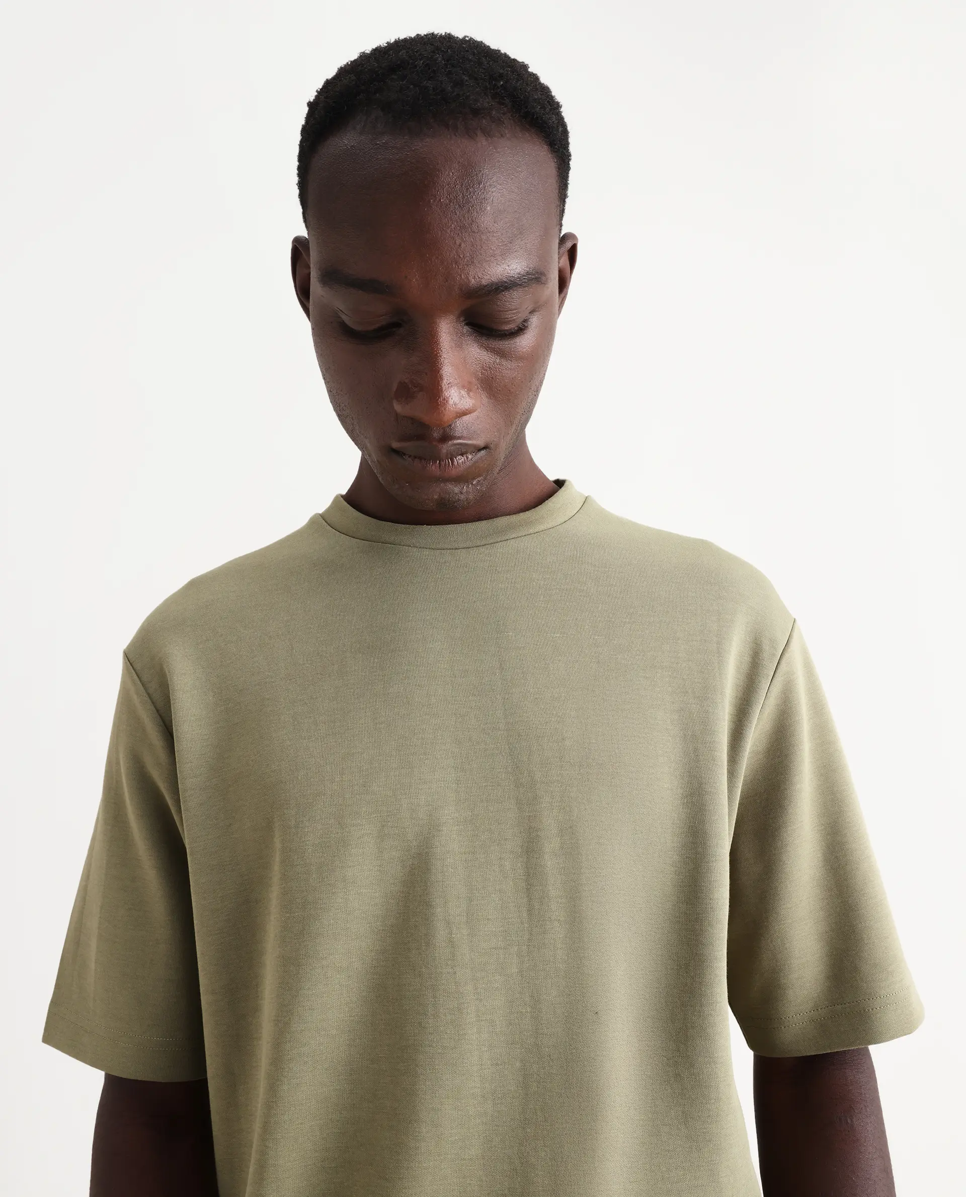 Rare Rabbit Men's Qlos Olive Cotton Blend Plain Boxy Fit Half Sleeve Crew Neck T-Shirt - Image 3