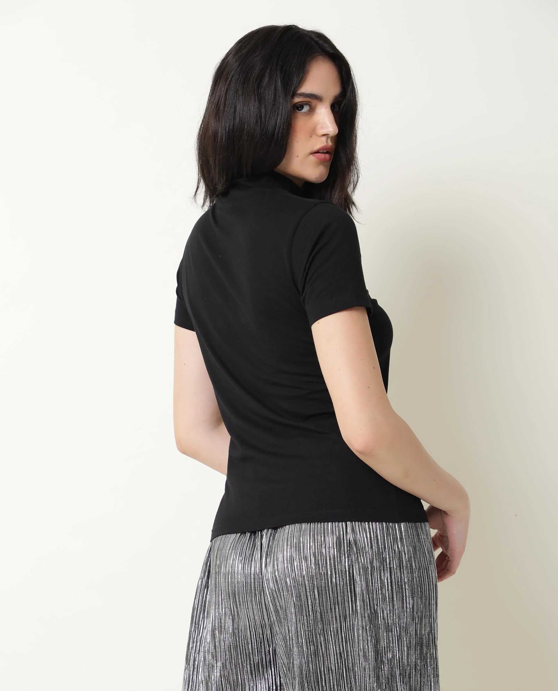 Rareism Women's Queenie Black Polyester Blend Crew Neck Graphic Print Regular Fit T-Shirt - Image 10