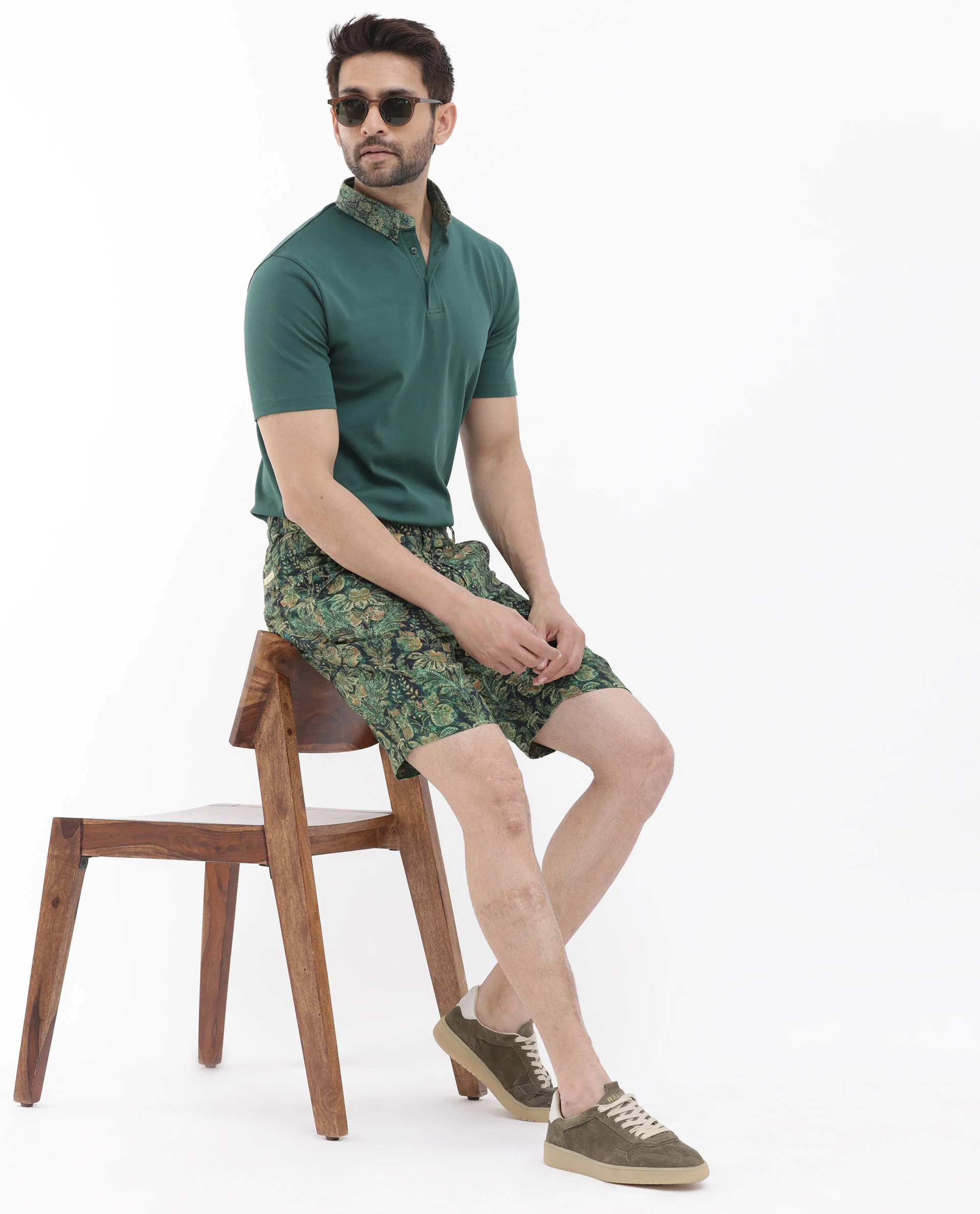 Rare Rabbit Men's Rabeno Dark Green Cotton Tropical Print Relaxed Fit Shorts - Image 2