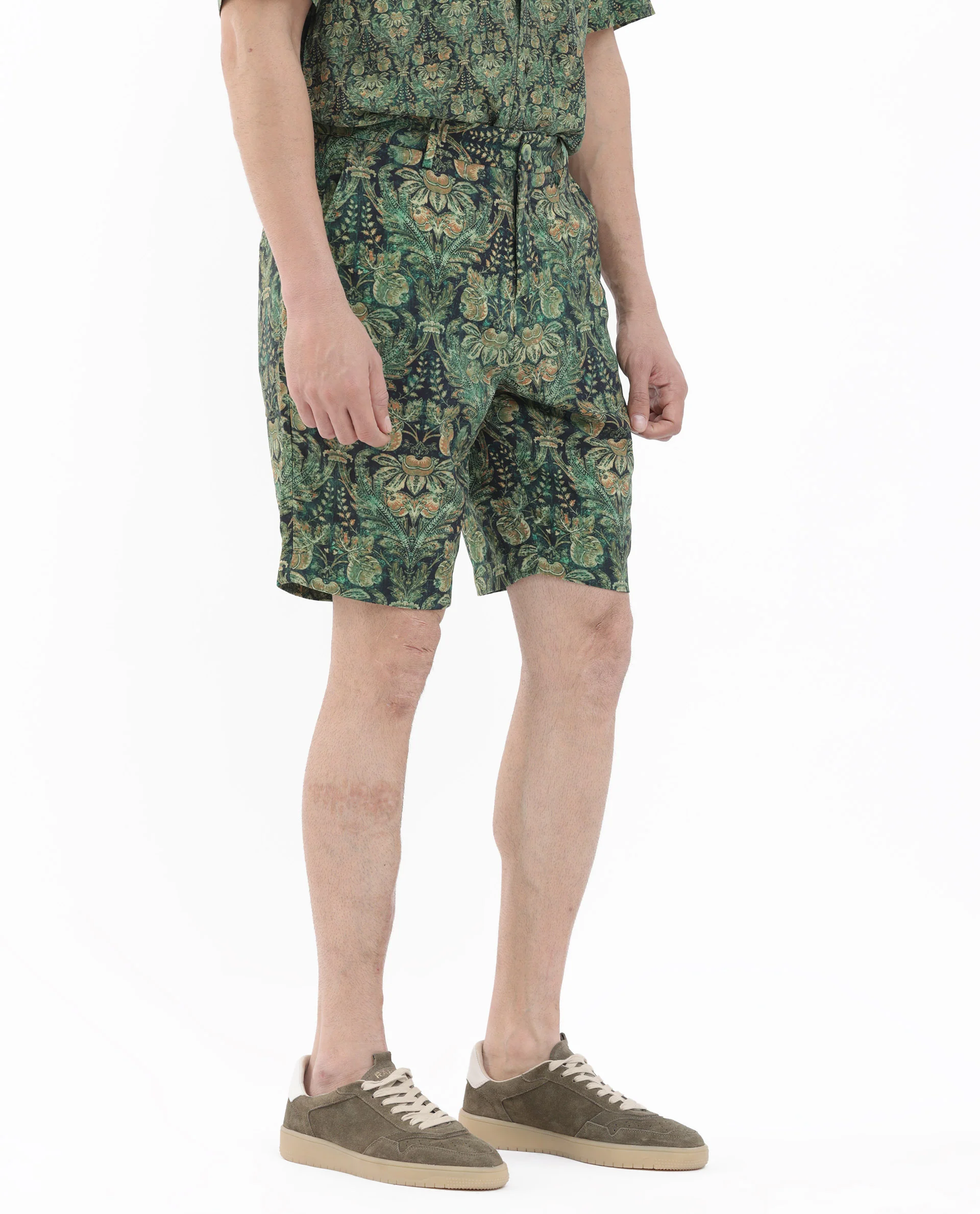 Rare Rabbit Men's Rabeno Dark Green Cotton Tropical Print Relaxed Fit Shorts - Image 8