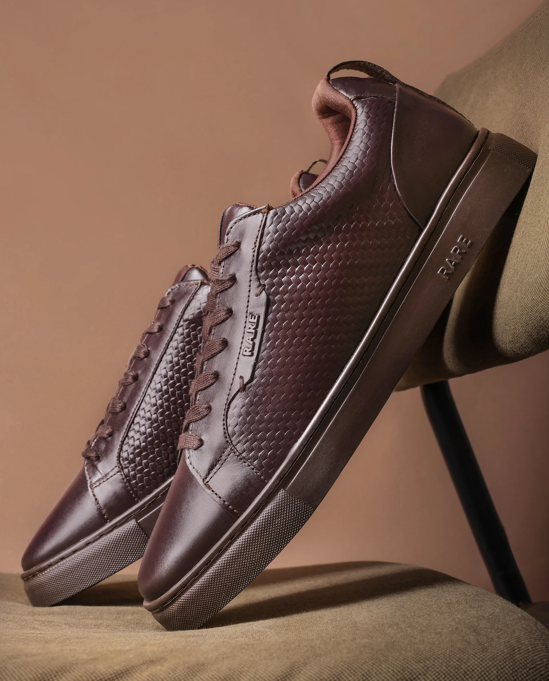Rare Rabbit Mens Rapso Brown Round Toe Low-Top Embossed Lace-Up Sneaker Shoes - Image 2