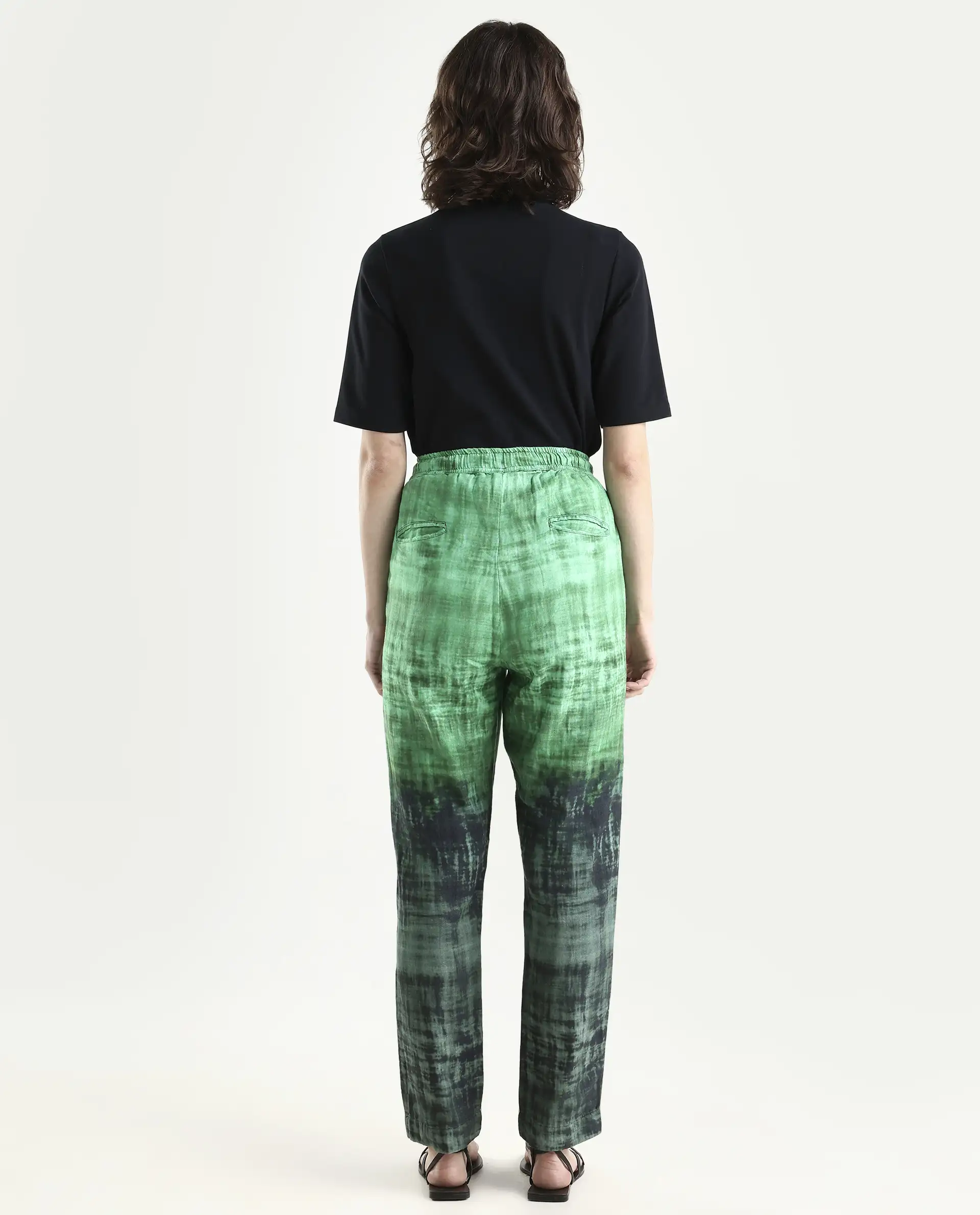Rareism Women's Raymon Green Cotton Ombre Ankle Length Tailored Trouser - Image 7