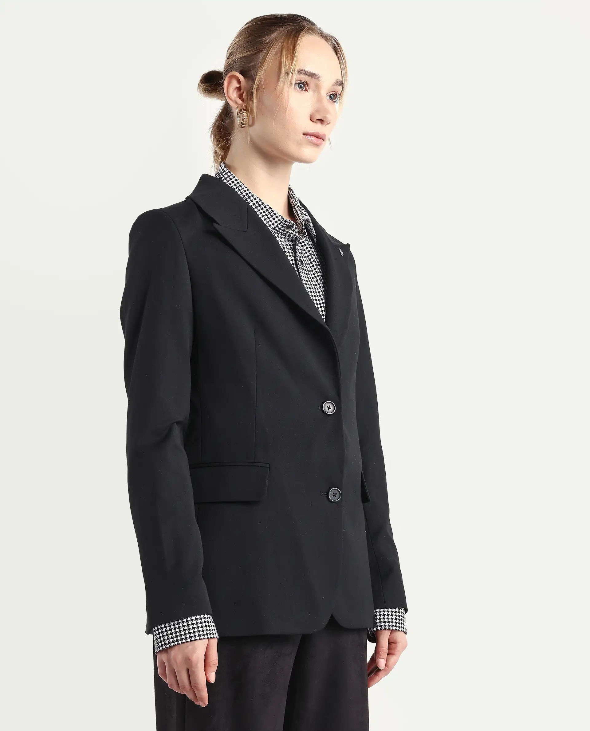 Rareism Women's Reca Black Polyester Blend Full Sleeve Lapel Collar Plain Blazer - Image 5