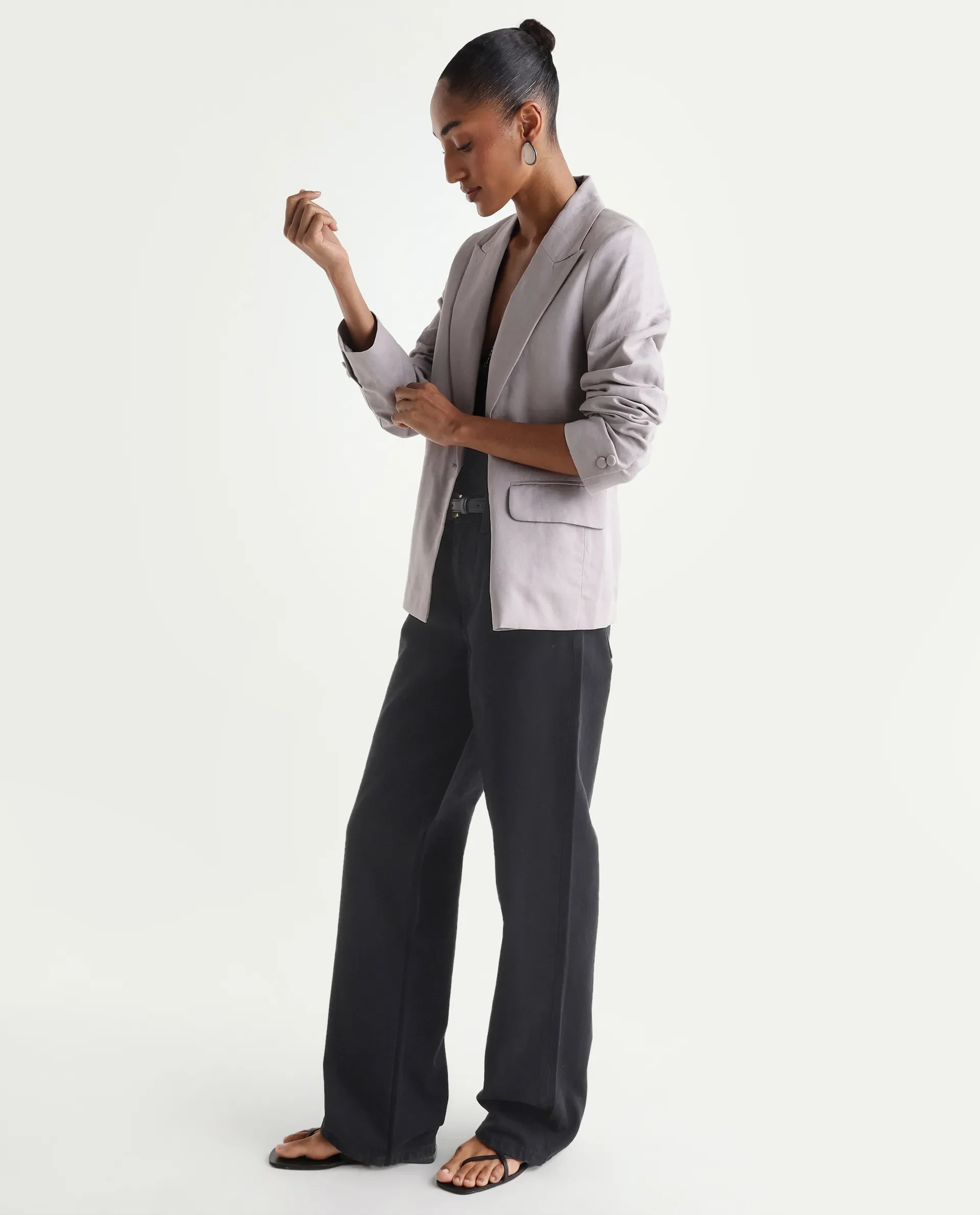 Rareism Women's Regmish Black Cotton Regular Fit Plain Jeans - Image 5