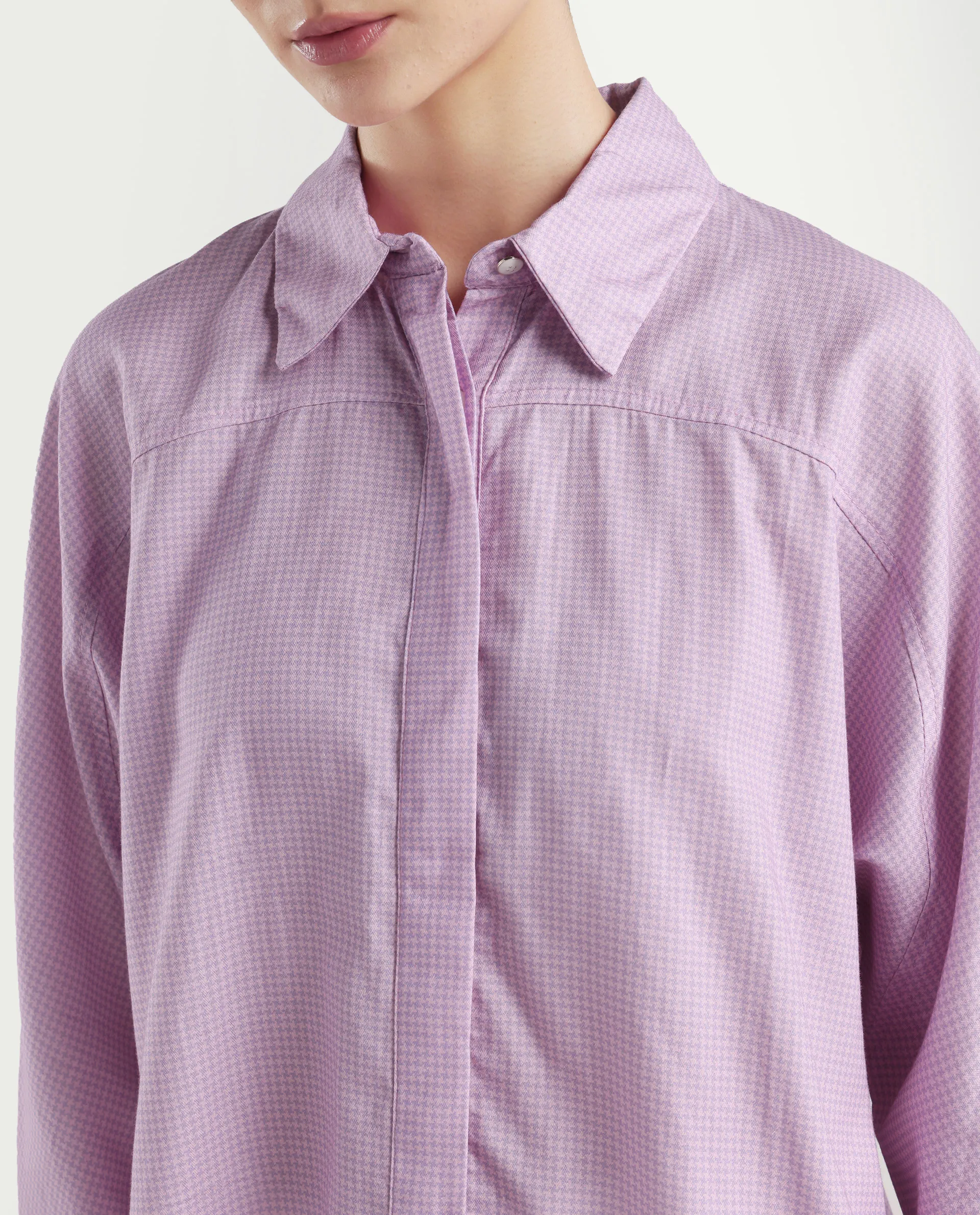 Rareism Women's Repen Light Purple Cotton Blend Drop Collar Geometric Print Boxy Fit Shirt - Image 4