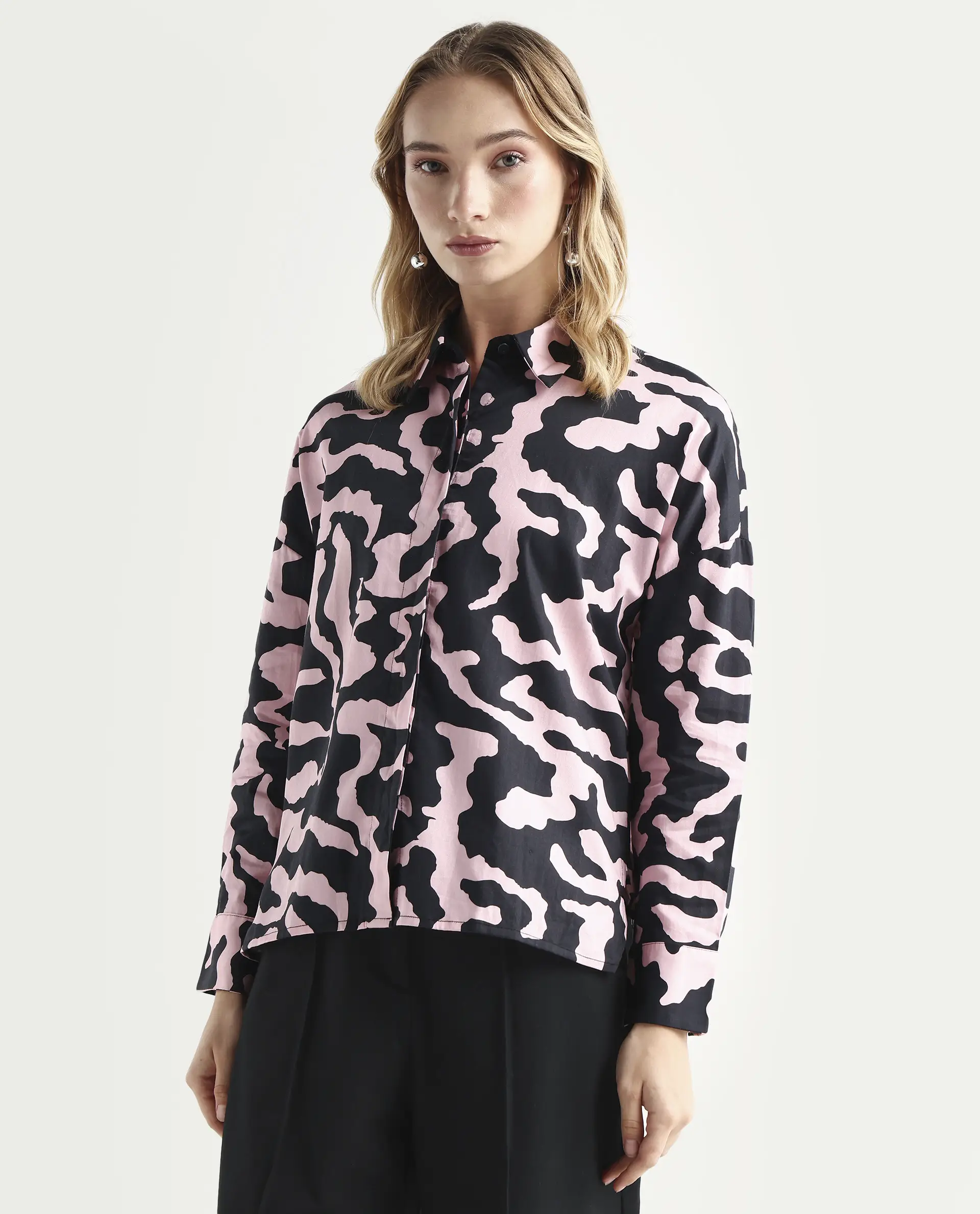 Rareism Women's Revolt Black Cotton Blend Collarless Abstract Print Regular Fit Top - Image 5