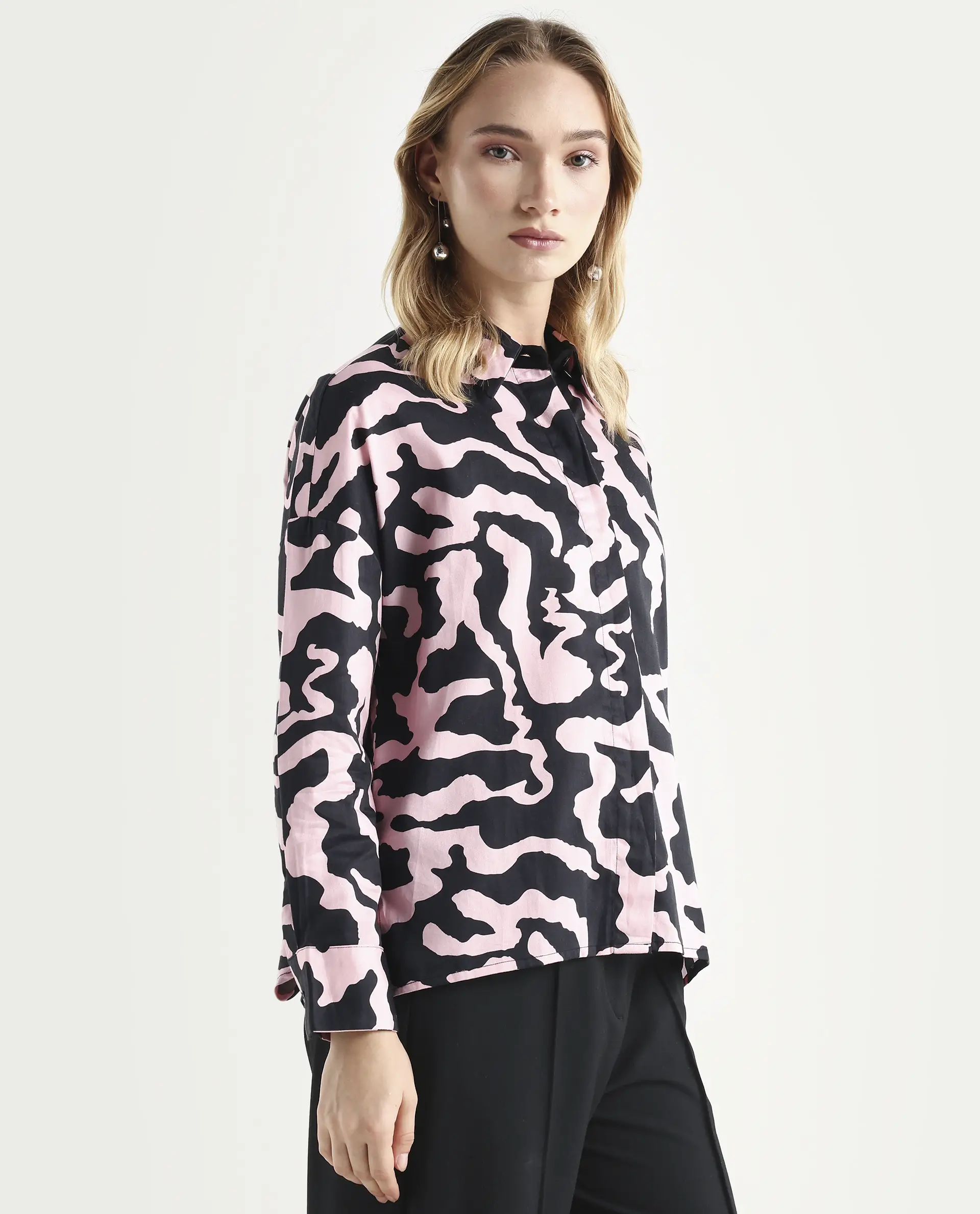 Rareism Women's Revolt Black Cotton Blend Collarless Abstract Print Regular Fit Top - Image 6