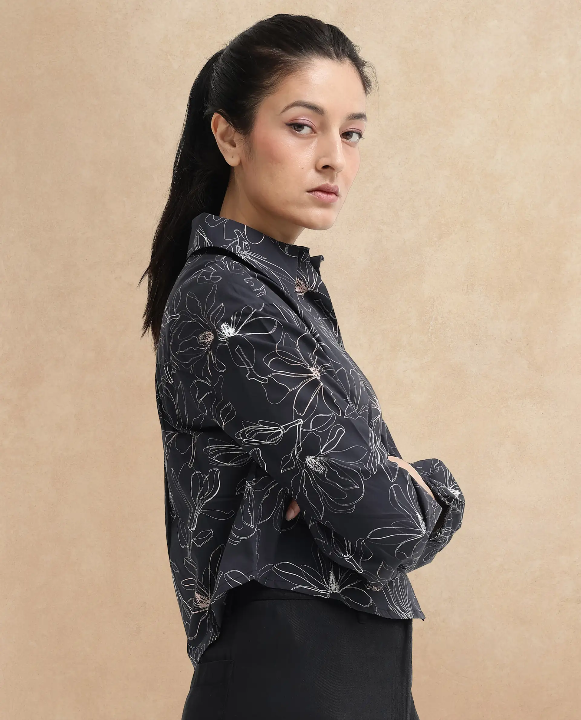Rareism Women's Reynosa Black Cotton Johnny Collar Floral Print Bishop Sleeve Crop Regular Fit Top - Image 4