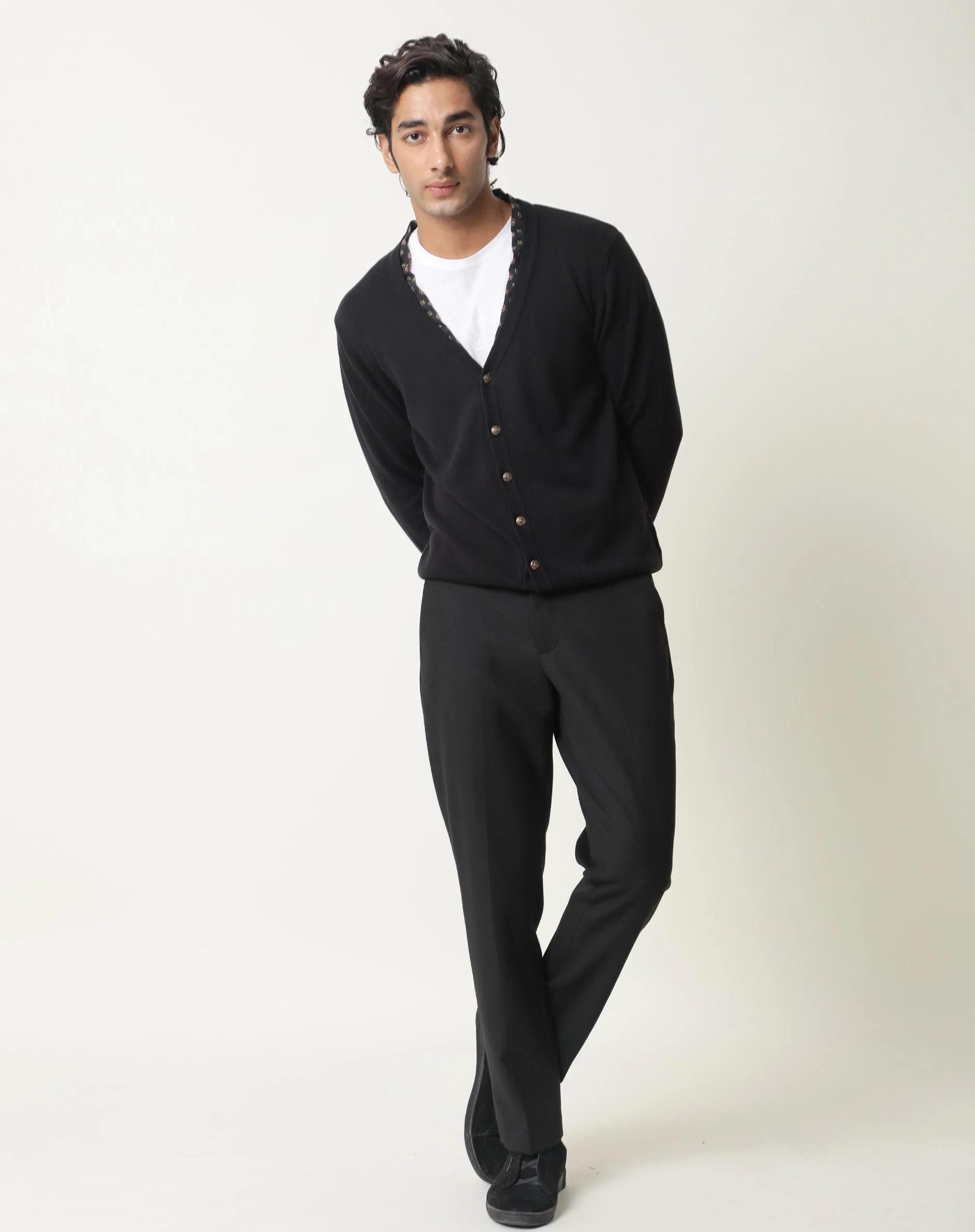 Rare Rabbit Men's Richer Black Cotton Plain Relaxed Fit Full Sleeve V-Neck Sweater - Image 3