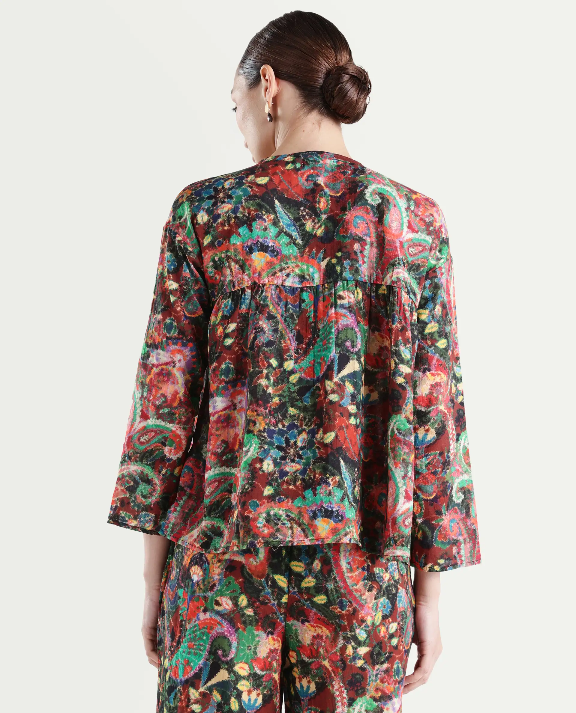 Rareism Women's Rinatao-T Dark Multi Cotton Blend V-Neck Paisley Print Regular Fit Top - Image 7