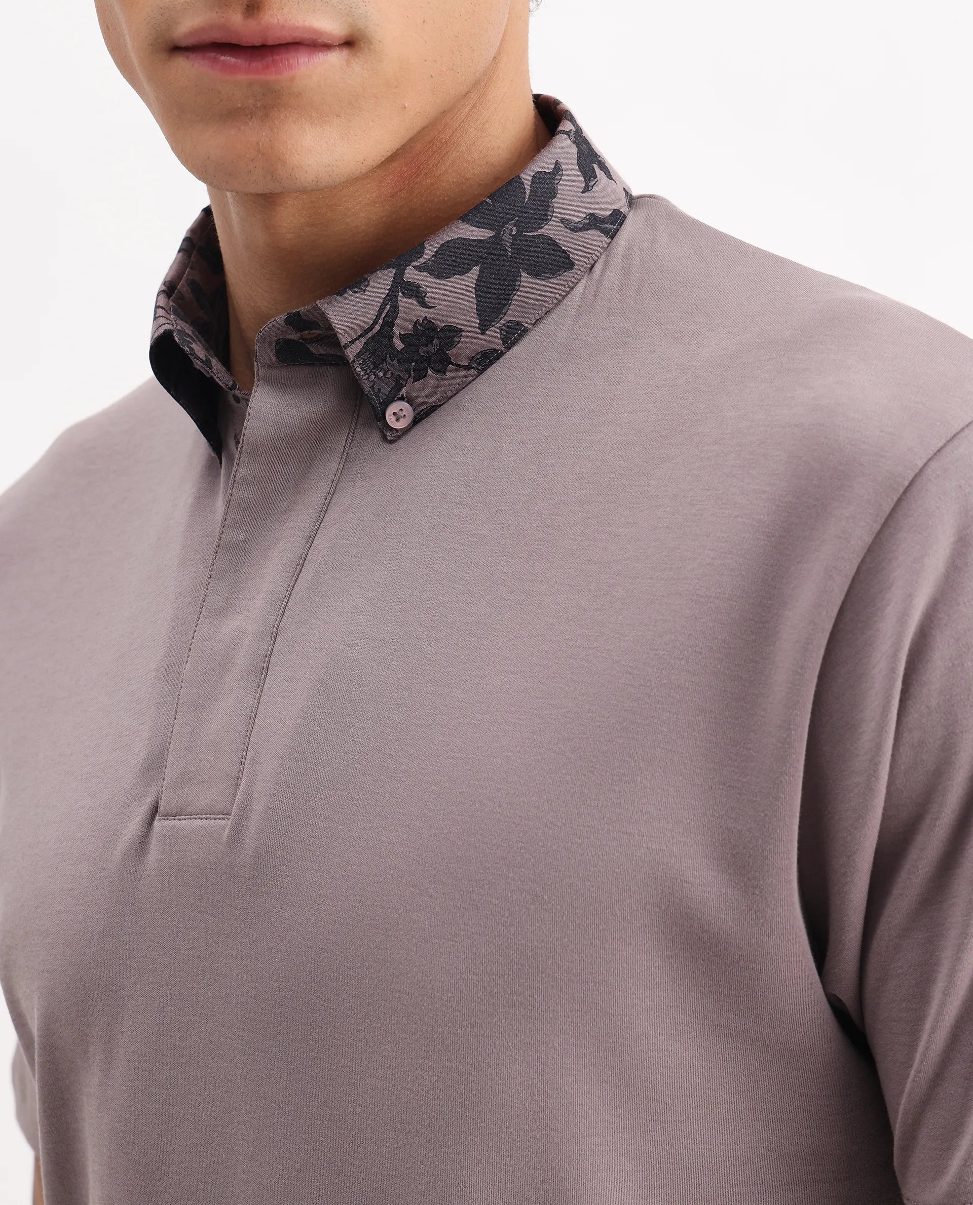 Rare Rabbit Men's Ringer-A25 Dusky Pink Cotton Plain Regular Fit Half Sleeve Polo - Image 3
