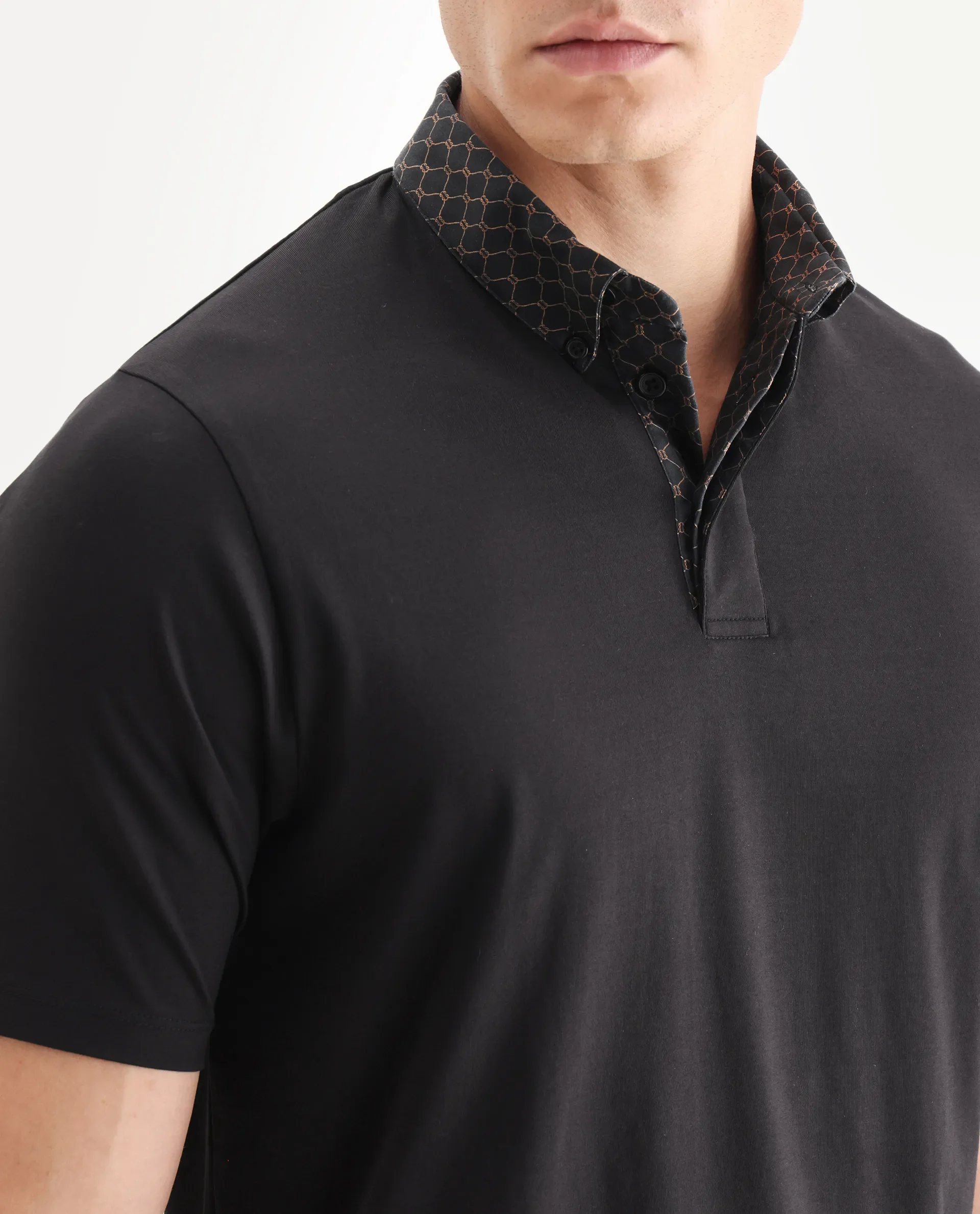 Rare Rabbit Men's Rinz Black Cotton Blend Plain Regular Fit Half Sleeve Polo - Image 3