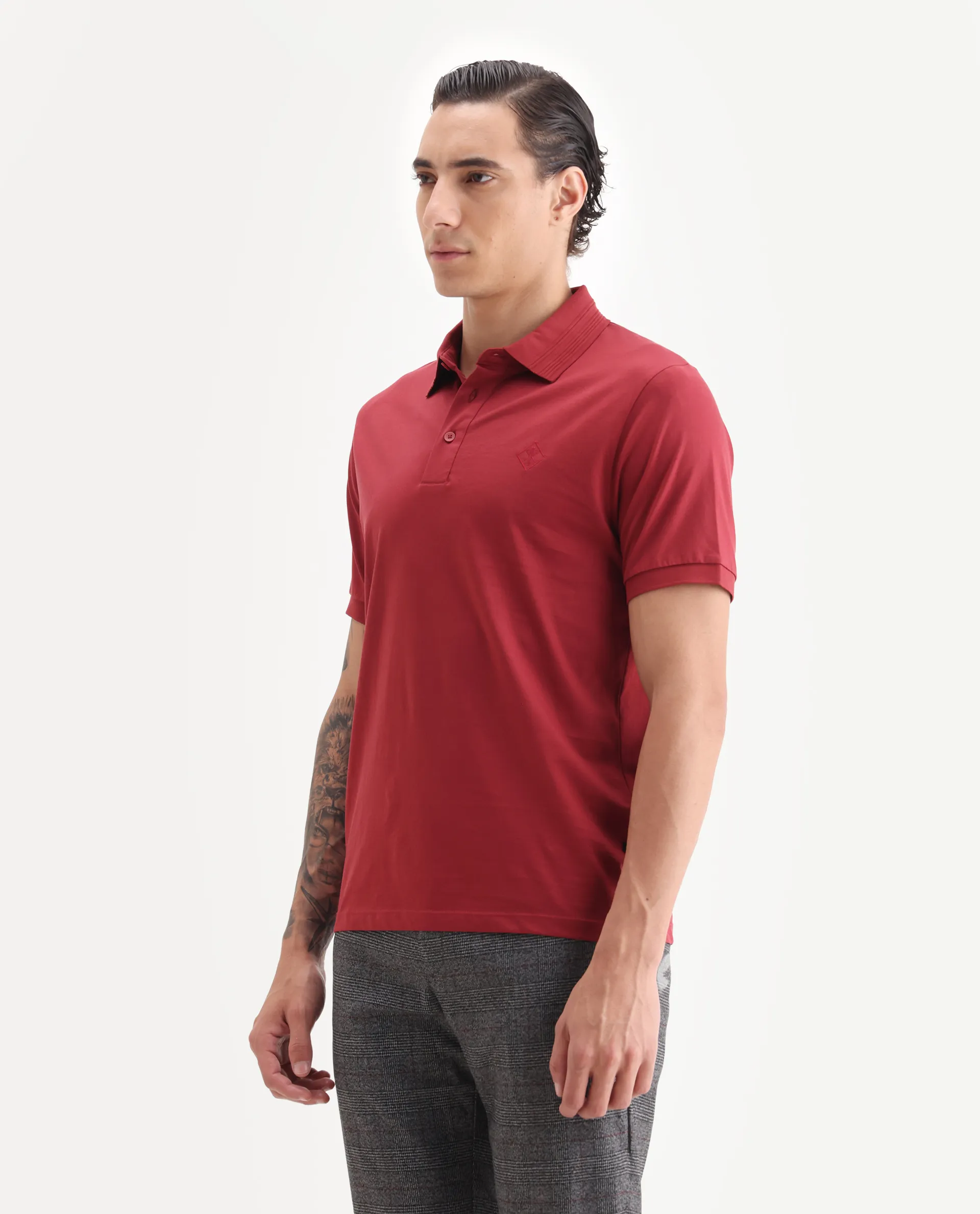 Rare Rabbit Men's Ripl Red Cotton Plain Regular Fit Half Sleeve Polo - Image 5