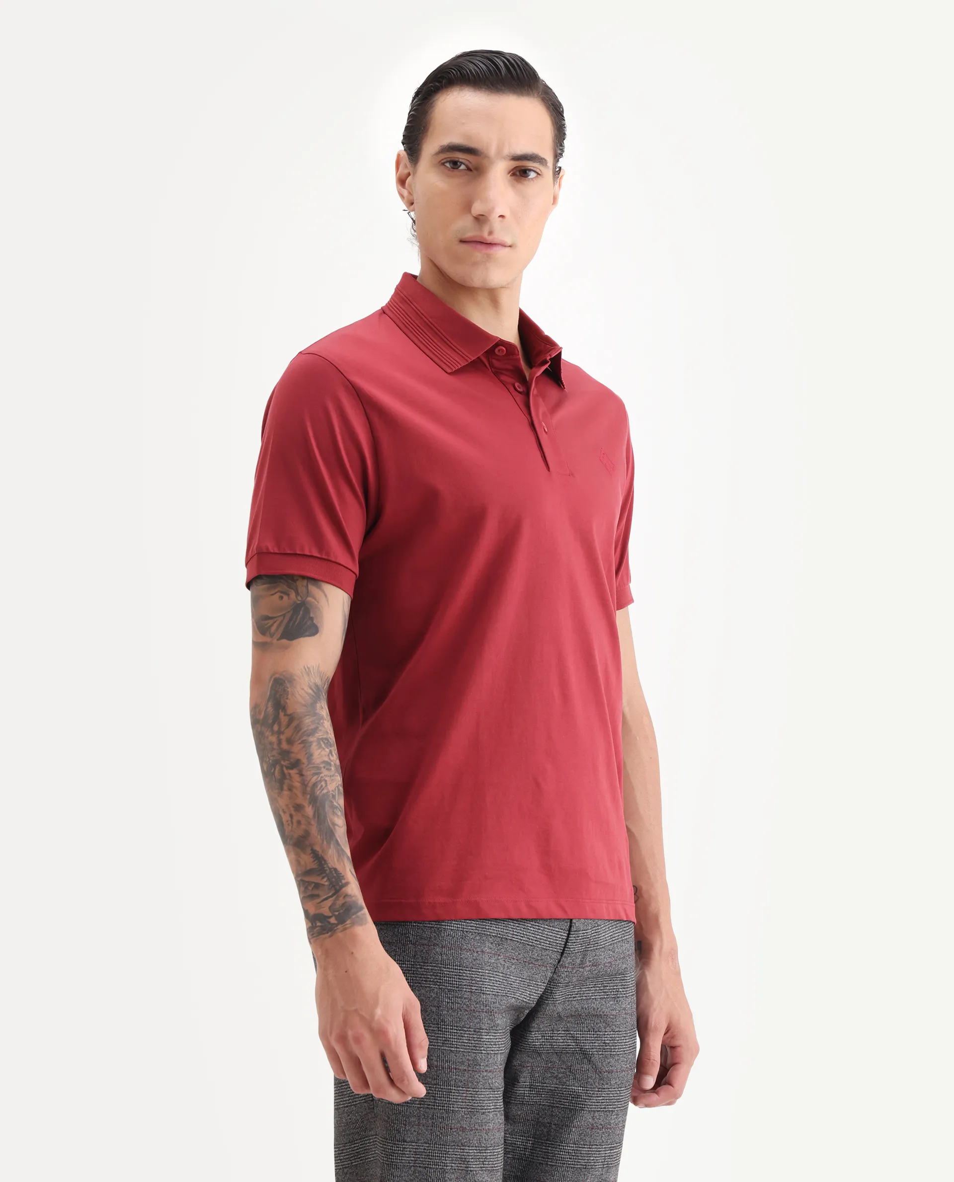 Rare Rabbit Men's Ripl Red Cotton Plain Regular Fit Half Sleeve Polo - Image 6