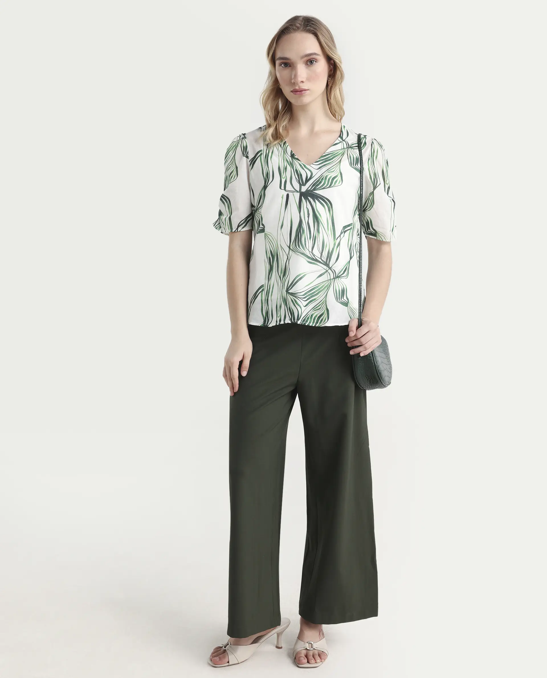 Rareism Women's Riter Green Cotton V-Neck Plain Puff Sleeve Regular Fit Top - Image 2