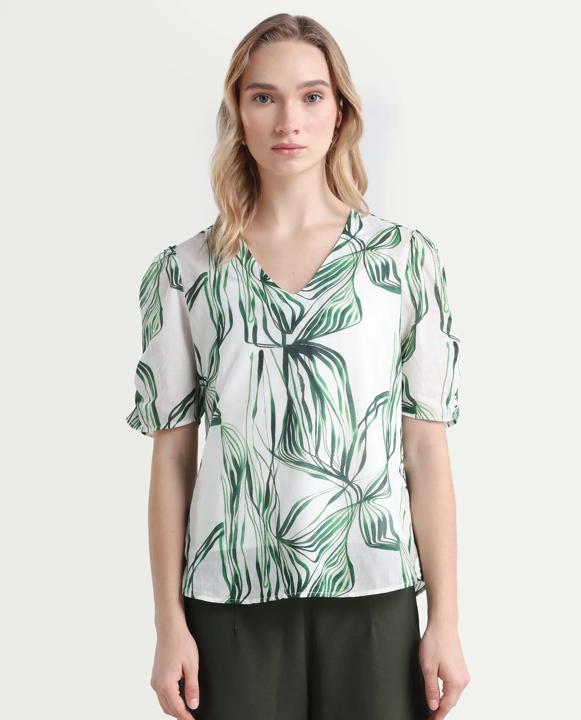 Rareism Women's Riter Green Cotton V-Neck Plain Puff Sleeve Regular Fit Top - Image 3