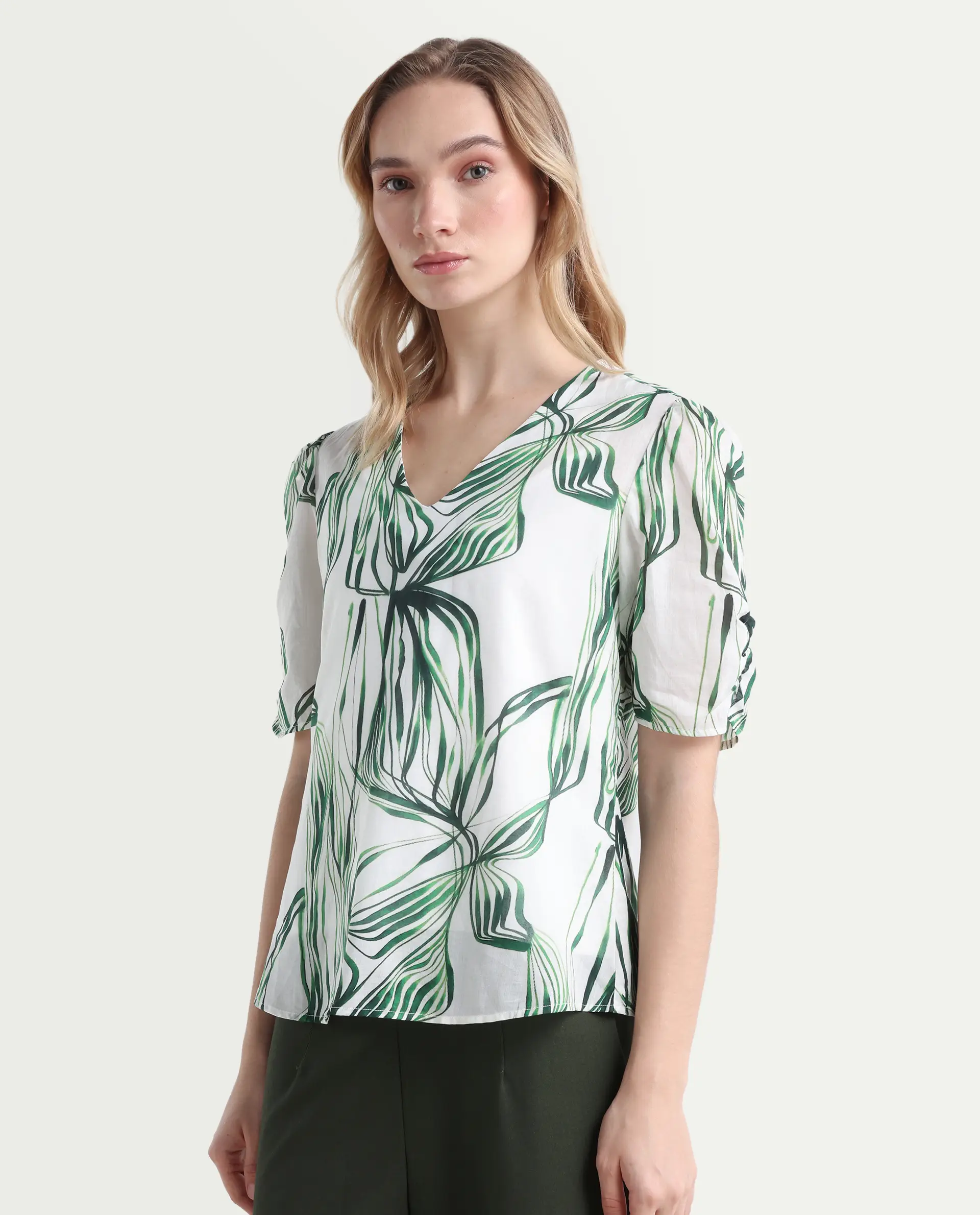Rareism Women's Riter Green Cotton V-Neck Plain Puff Sleeve Regular Fit Top - Image 5