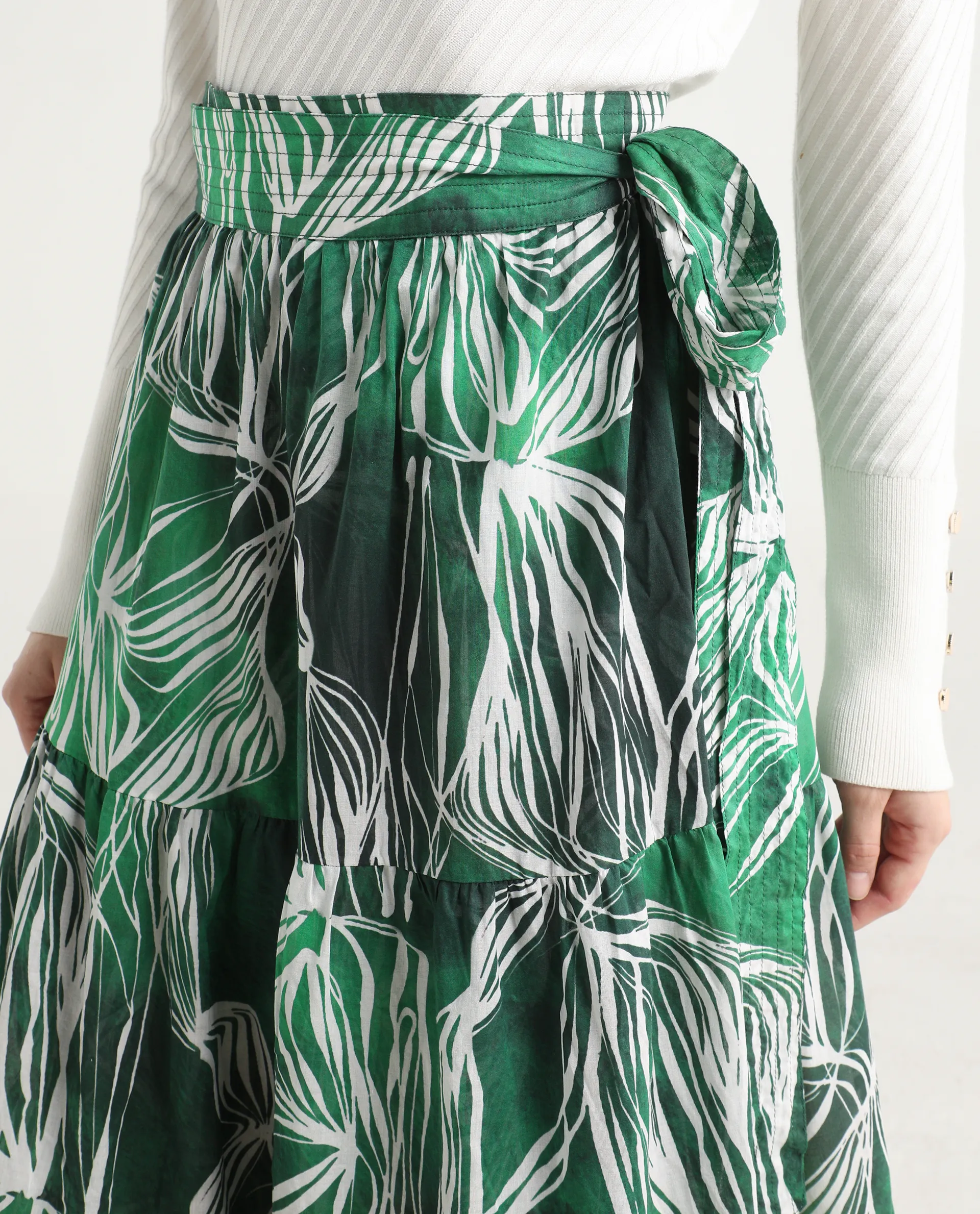 Rareism Women's Rittert Green Cotton Abstract Print Maxi Flared Skirt - Image 4