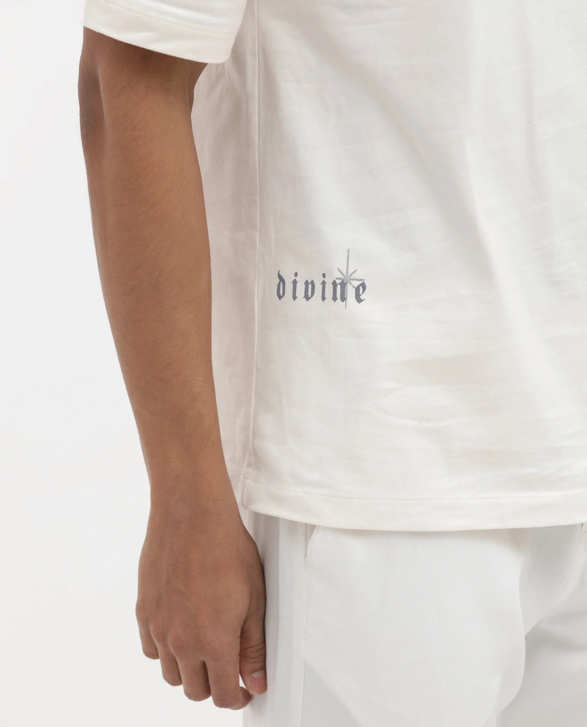Rare Rabbit Articale Men's River Off White Cotton Polyester Fabric Crew Neck Oversized Fit Graphic Print T-Shirt - Image 6