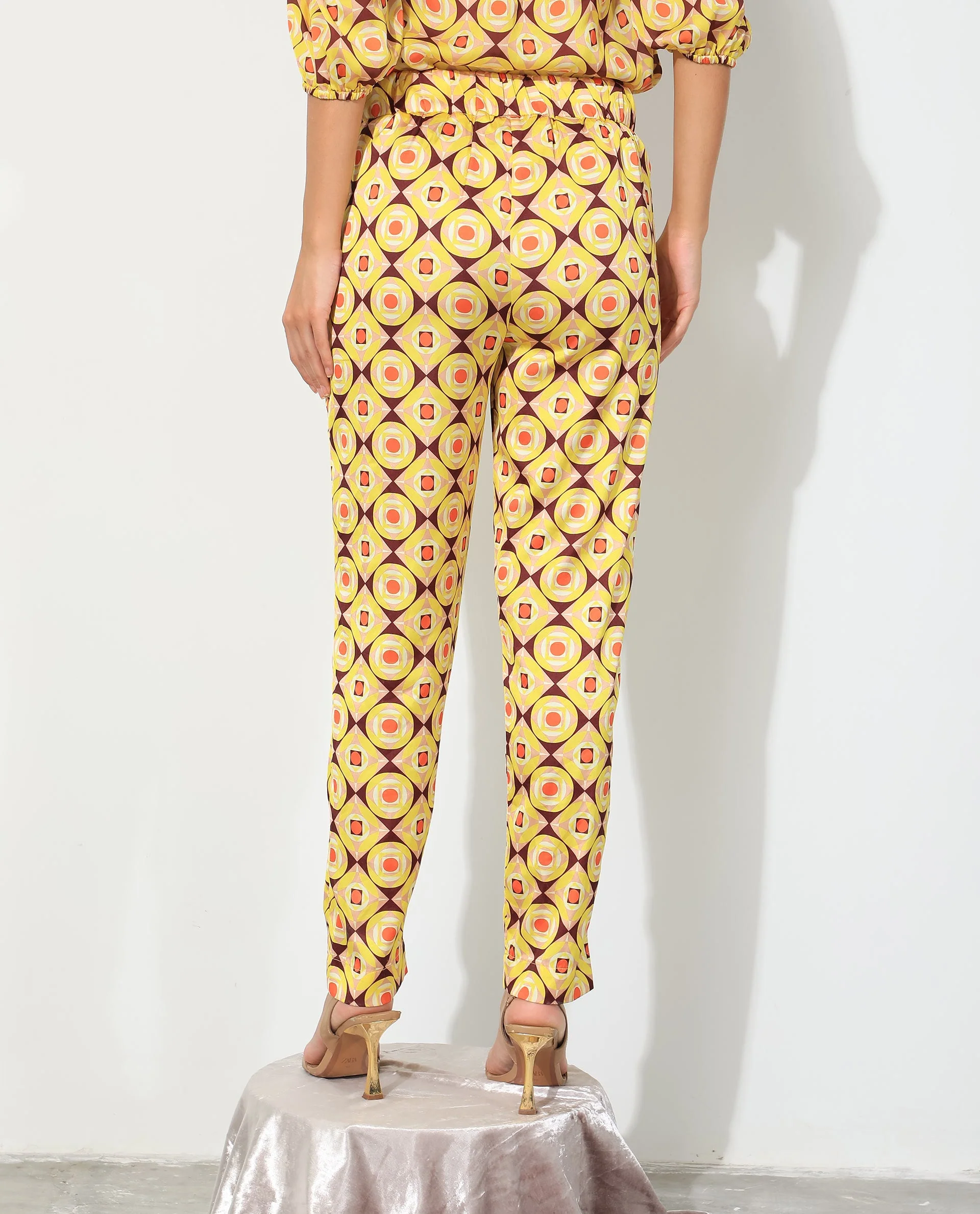 Rareism Women's Robbie Yellow Polyester Geometric Print Ankle Length Regular Fit Trouser - Image 13