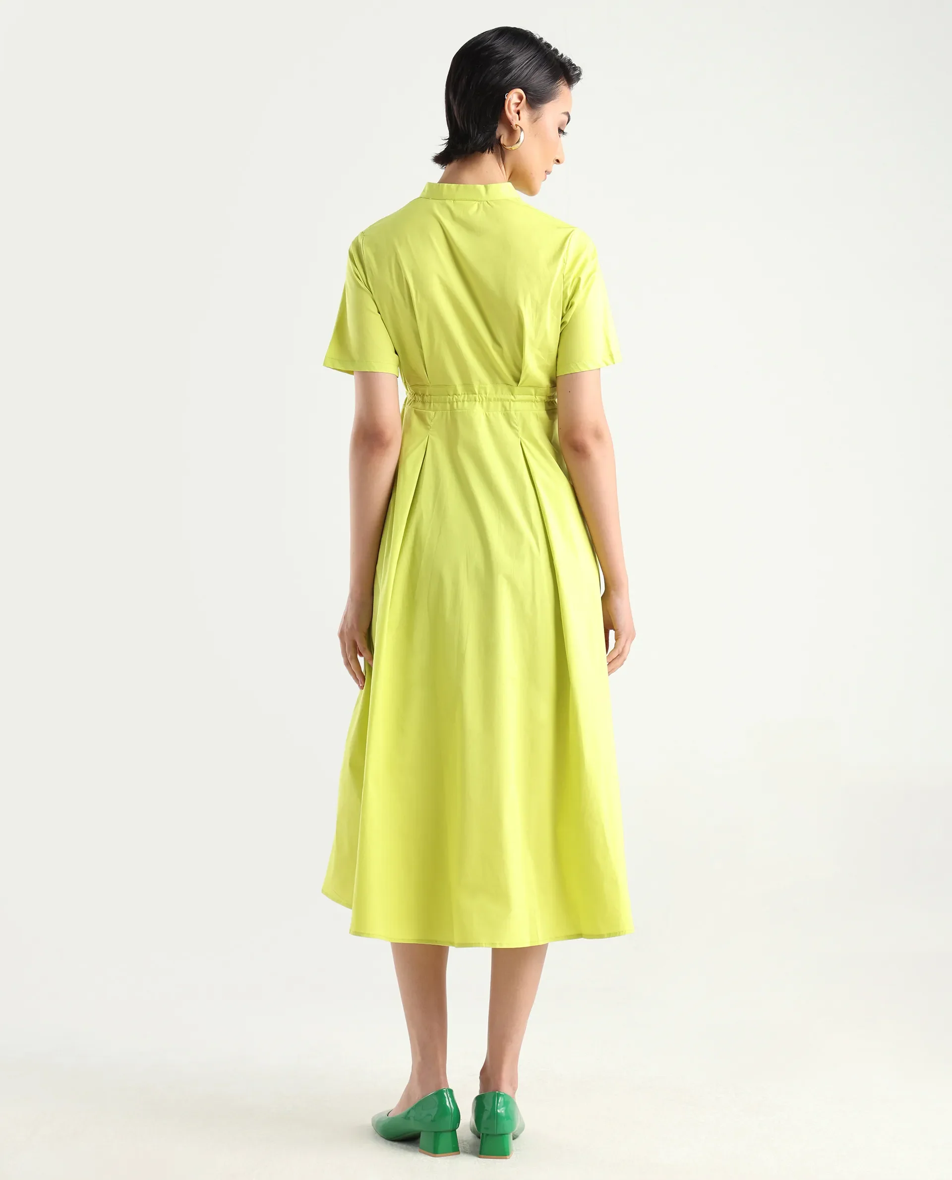 Rareism Women's Rokl Green Cotton Blend Mandarin Collar Plain Midi Flared Dress - Image 7
