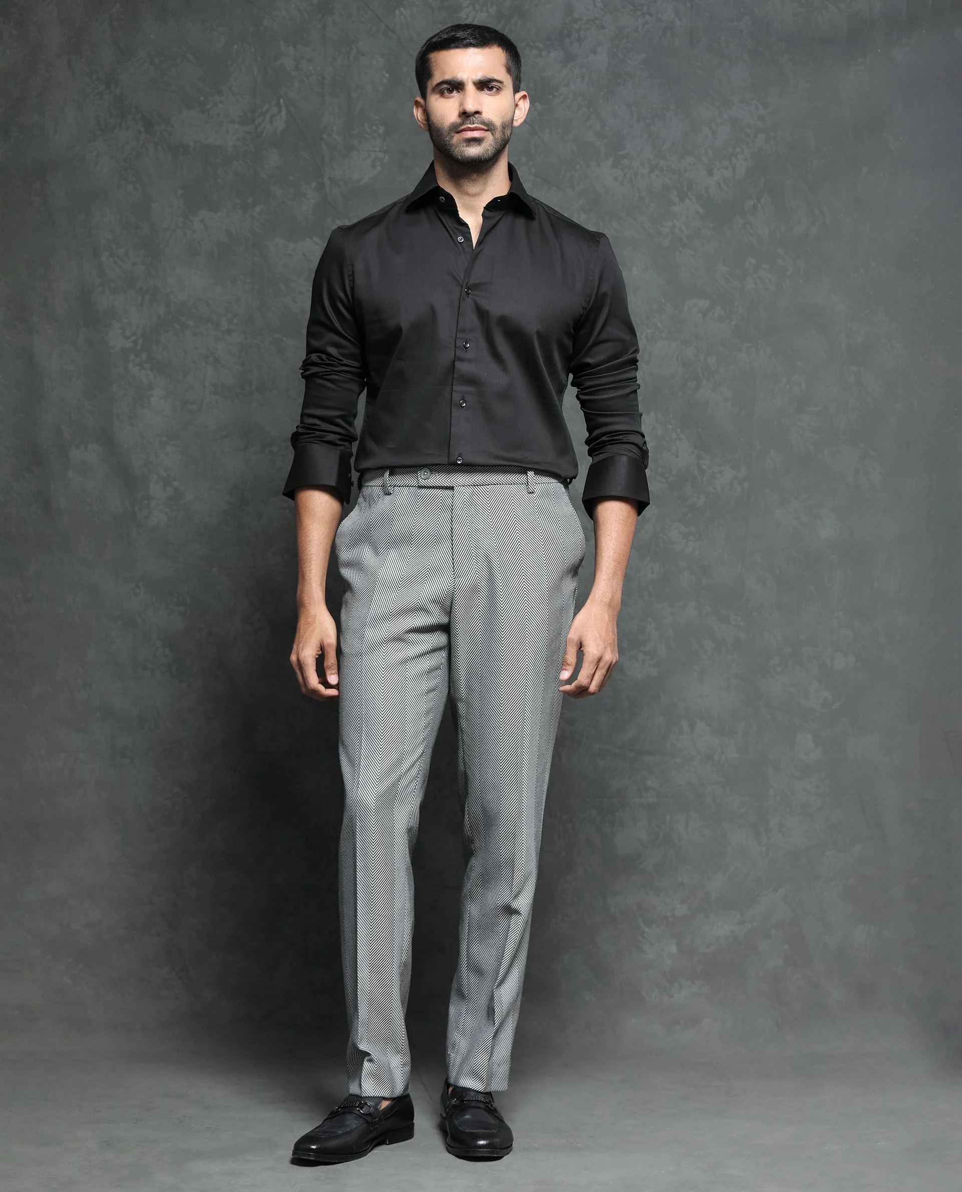 Rare Rabbit Men's Ronas Black Cotton Plain Tailored Fit Full Sleeve Spread Collar Shirt - Image 2