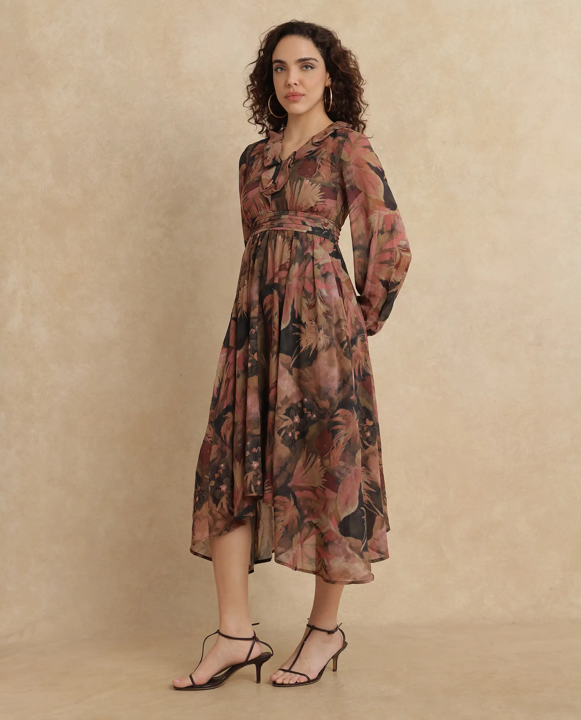 Rareism Women's Ronfriko Dark Green Polyester V-Neck Floral Print Bell Sleeve Midi Fit And Flare Dress - Image 6