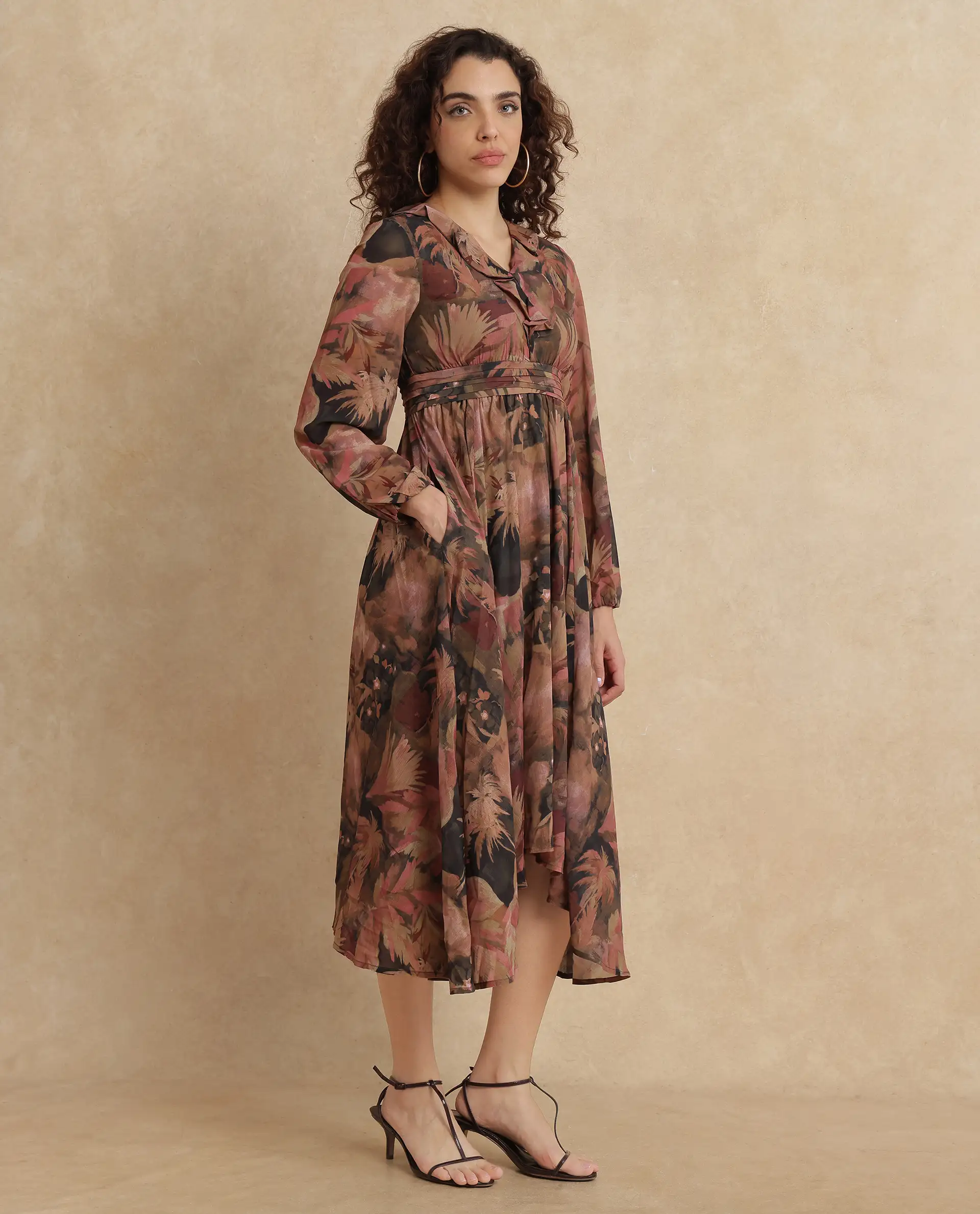 Rareism Women's Ronfriko Dark Green Polyester V-Neck Floral Print Bell Sleeve Midi Fit And Flare Dress - Image 7