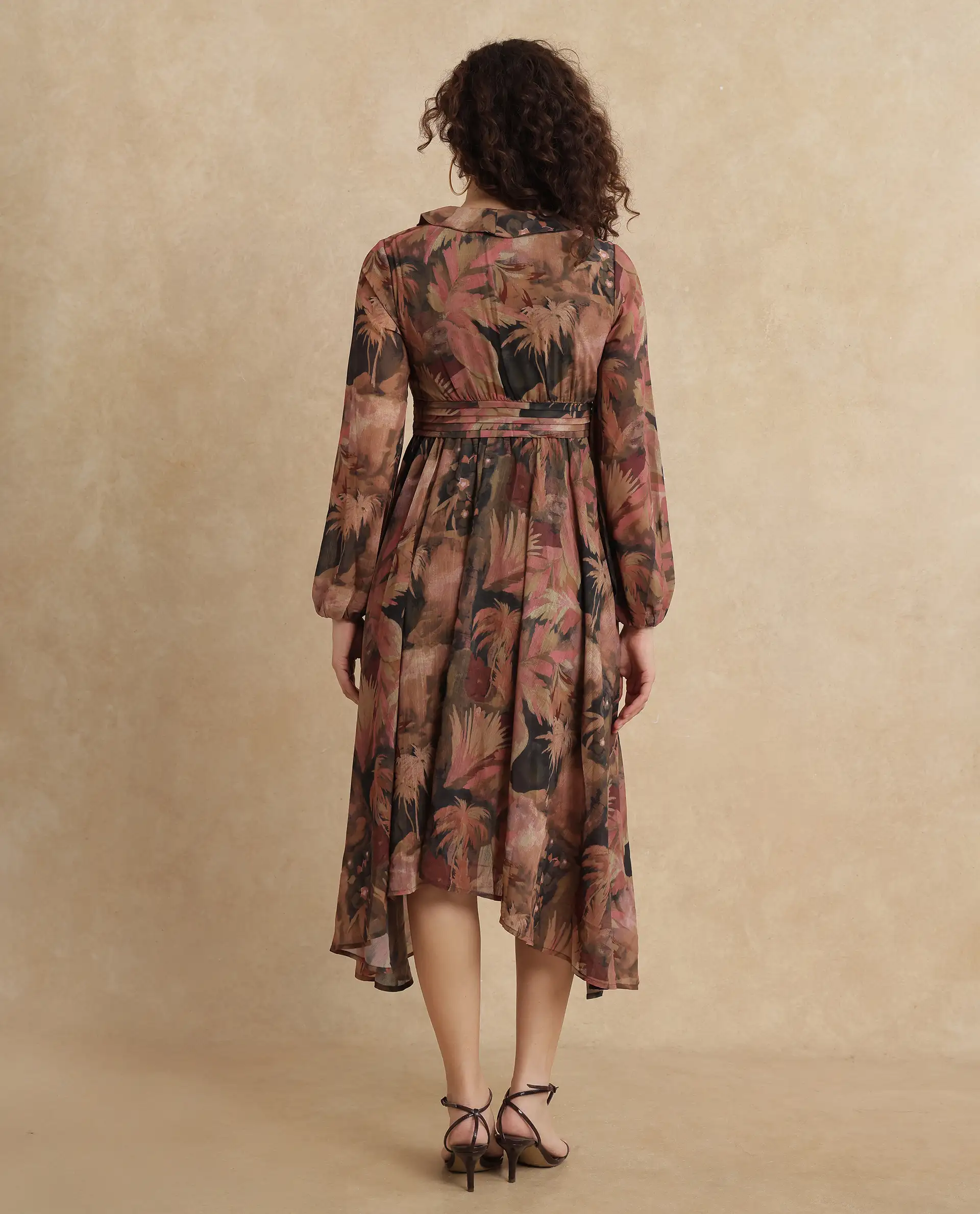 Rareism Women's Ronfriko Dark Green Polyester V-Neck Floral Print Bell Sleeve Midi Fit And Flare Dress - Image 8