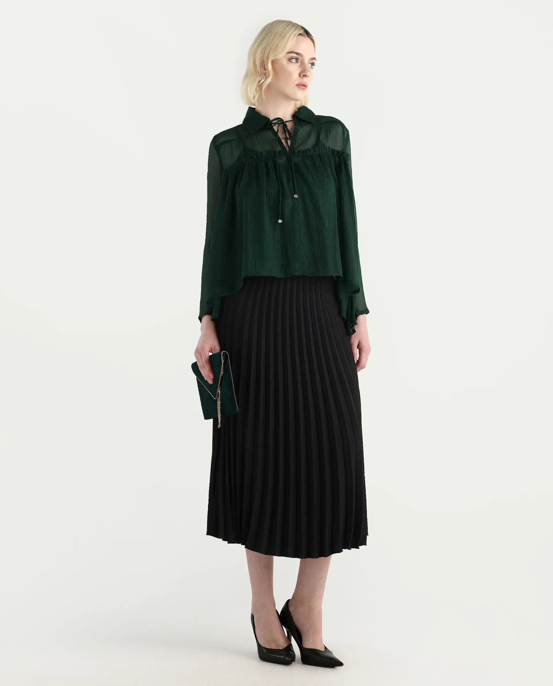 Rareism Women's Ronie Dark Green Polyester V-Neck Plain Puff Sleeves Regular Fit Top - Image 2