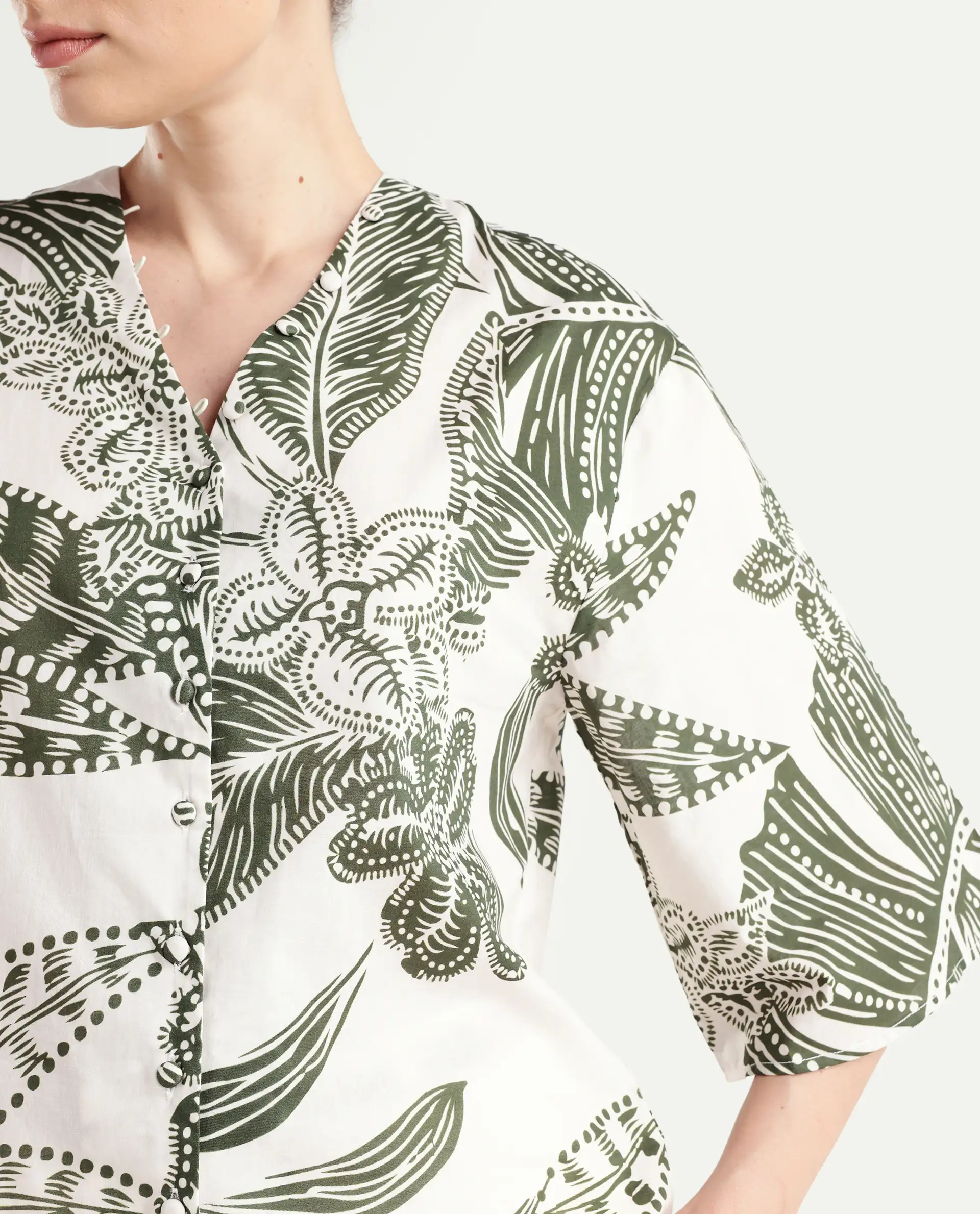 Rareism Women's Ronil Beige Cotton V-Neck Floral Print Raglan Sleeve Crop Regular Fit Top - Image 4