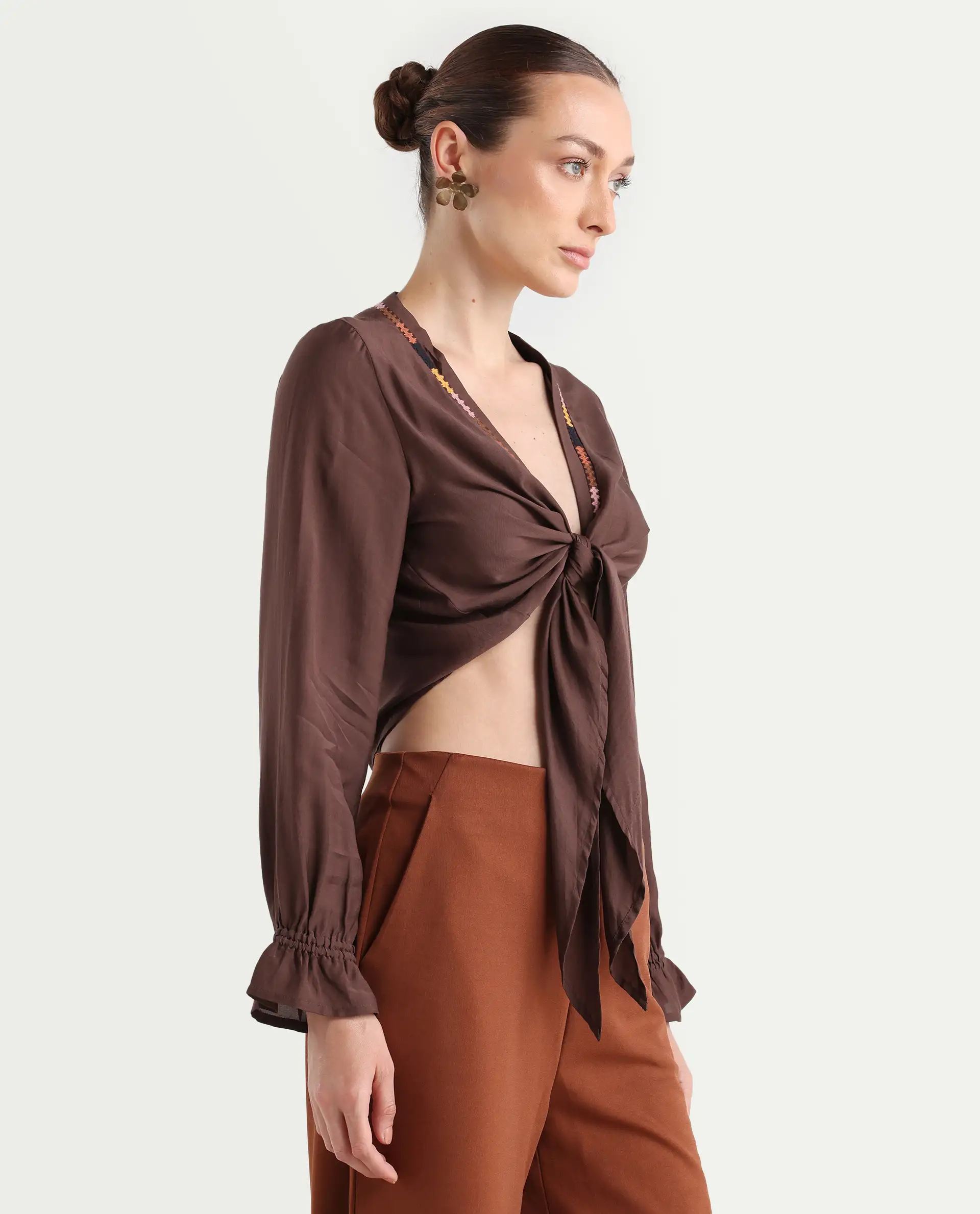 Rareism Women's Ronoko Brown Viscose Blend Collarless Plain Bishop Sleeve Regular Fit Shrug - Image 7