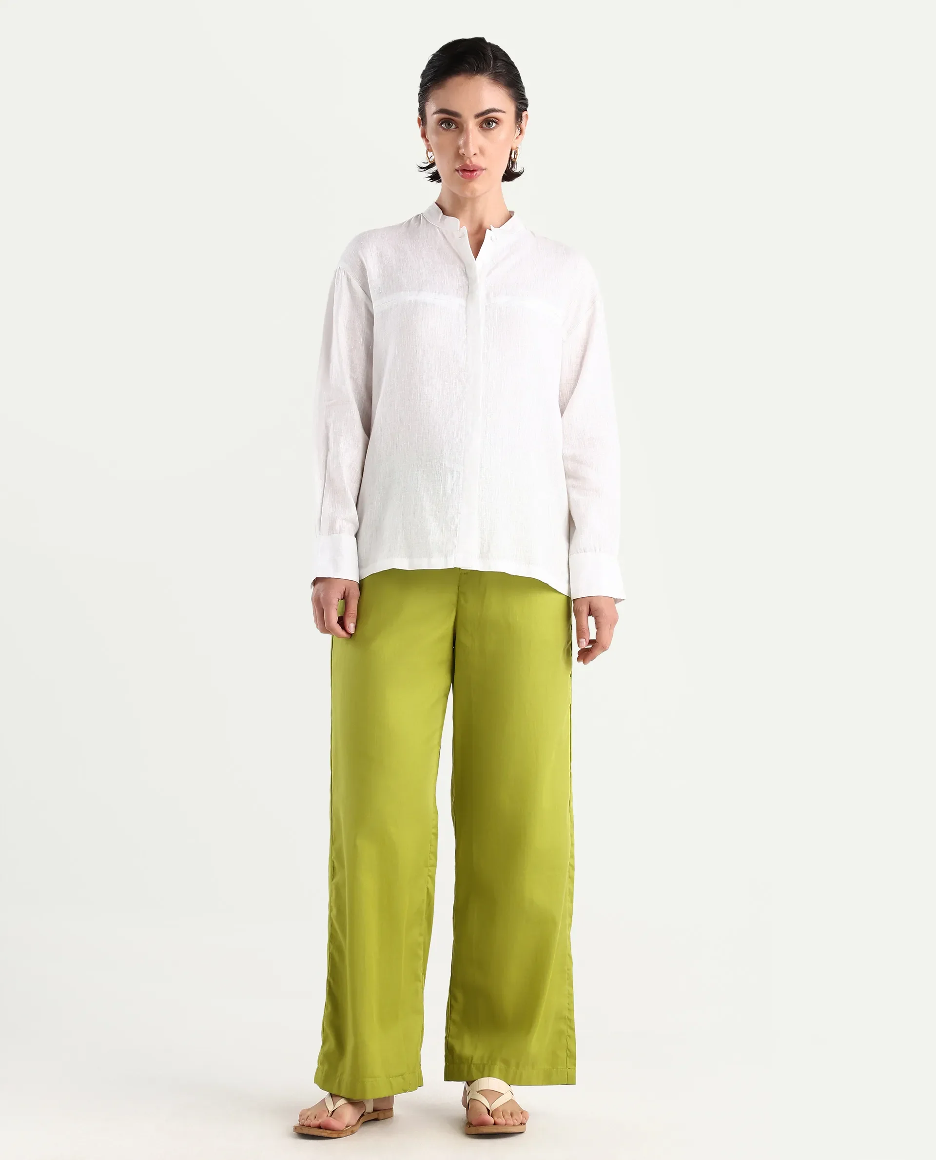 Rareism Women's Ronuo Olive Cotton Plain Ankle Length Straight Fit Trouser - Image 2