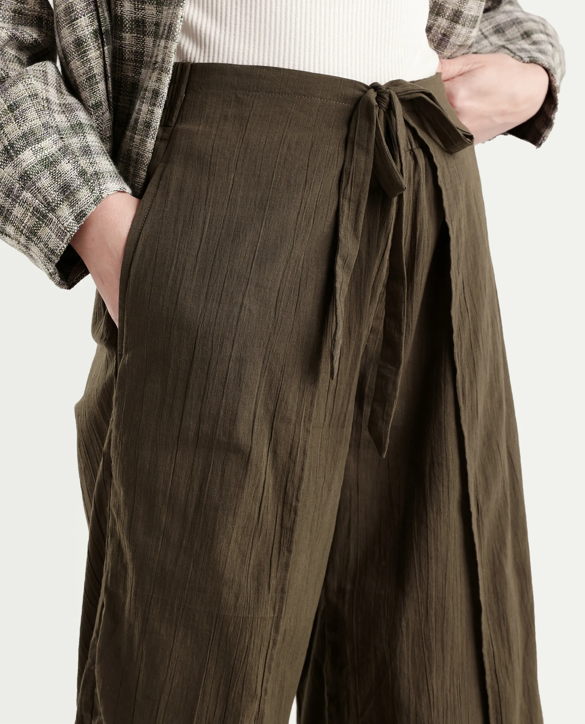 Rareism Women's Ronuzy Olive Cotton Wrap Plain Trouser - Image 4