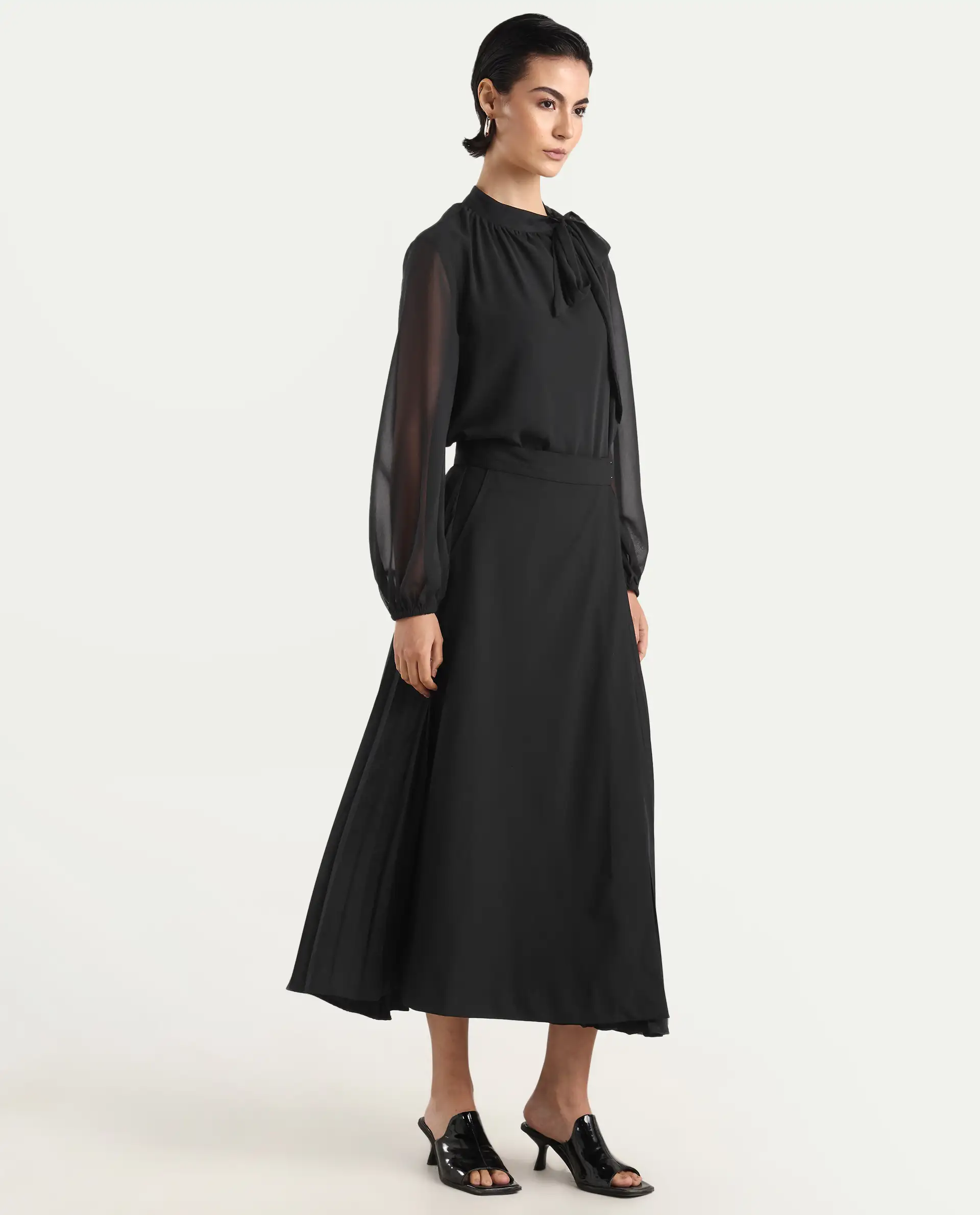 Rareism Women's Ronwiz Black Polyester Blend Plain Midi A-Line Skirt - Image 6