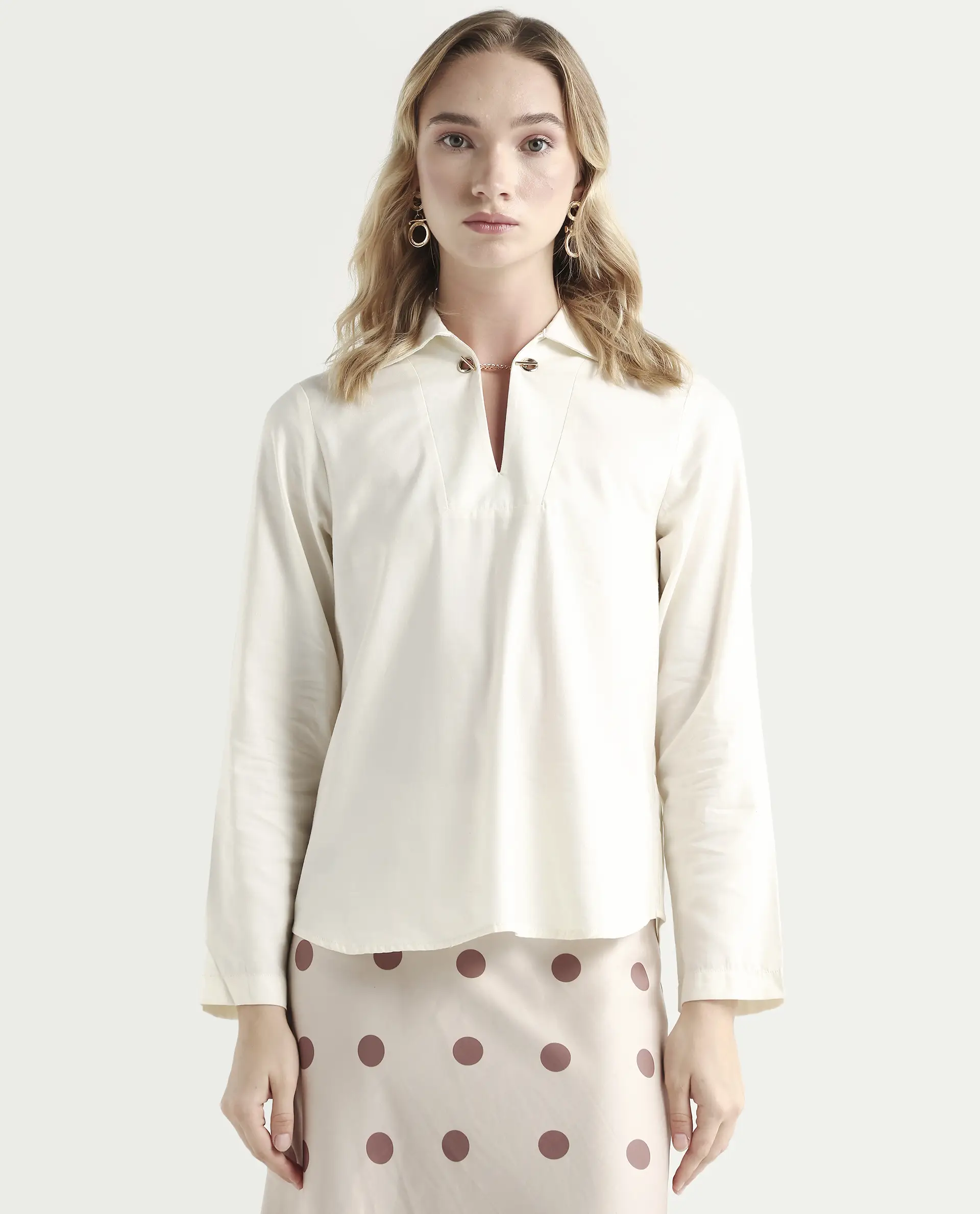 Rareism Women's Ronwok Off White Modal Spread Collar Plain Regular Fit Top - Image 3