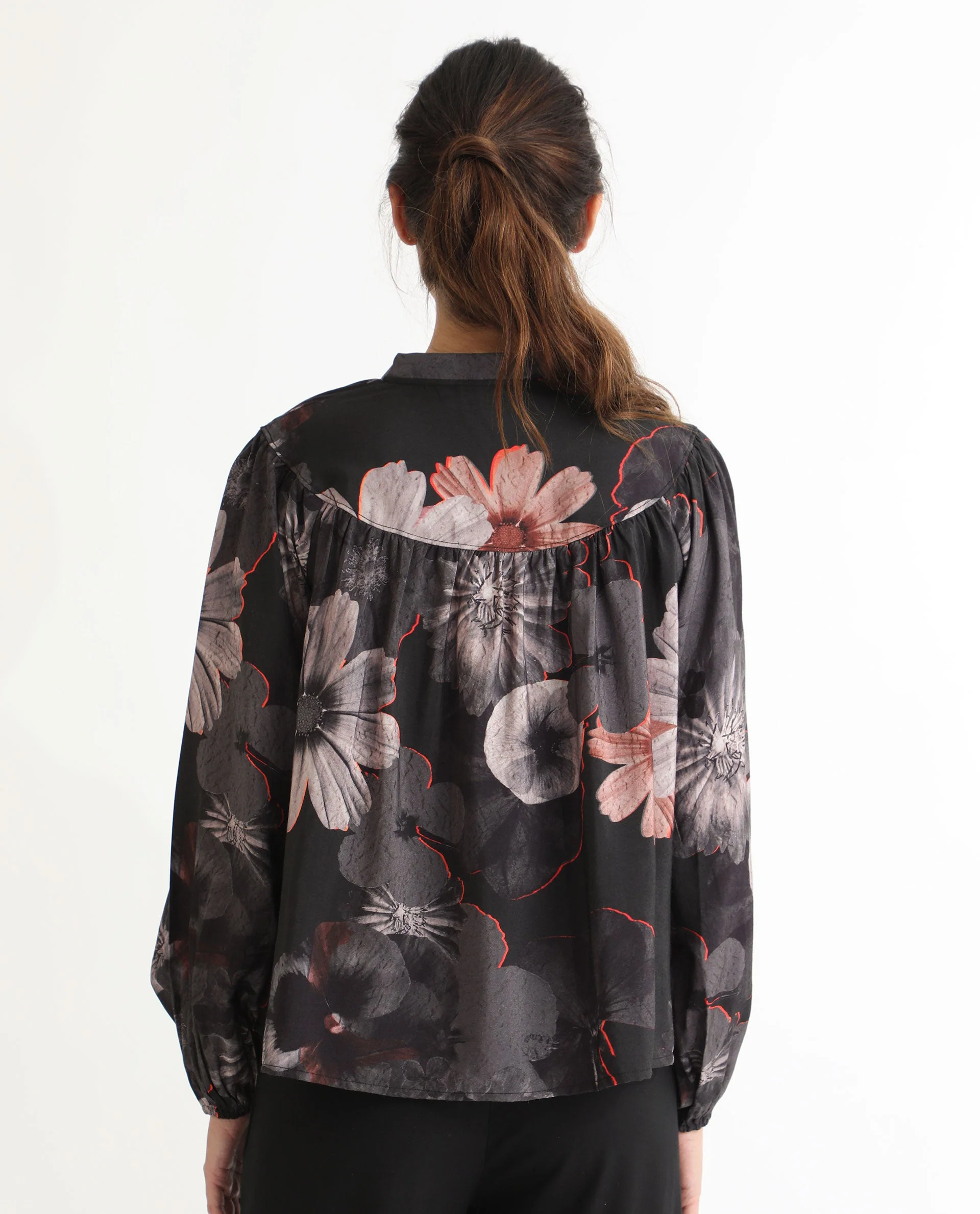 Rareism Women's Rothal Black Polyester Blend Tie-Up Neck Floral Print Balloon Sleeve Relaxed Fit Top - Image 9