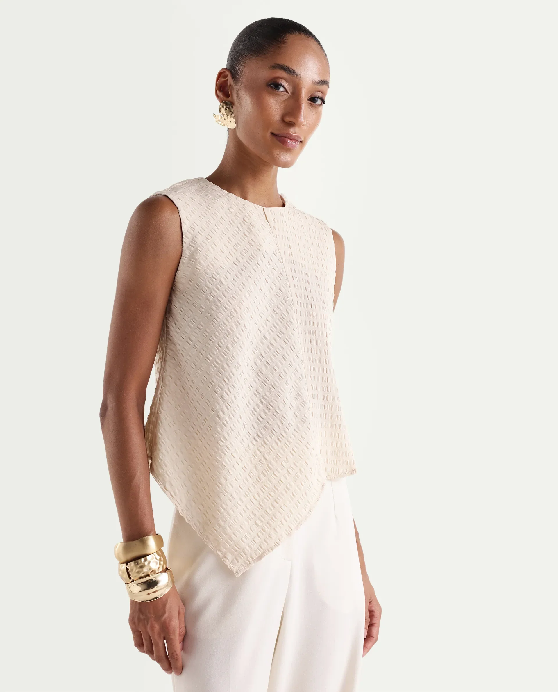 Rareism Women's Roulo-R Beige Polyester Sleeveless Crew Neck Button Relaxed Plain Top - Image 5