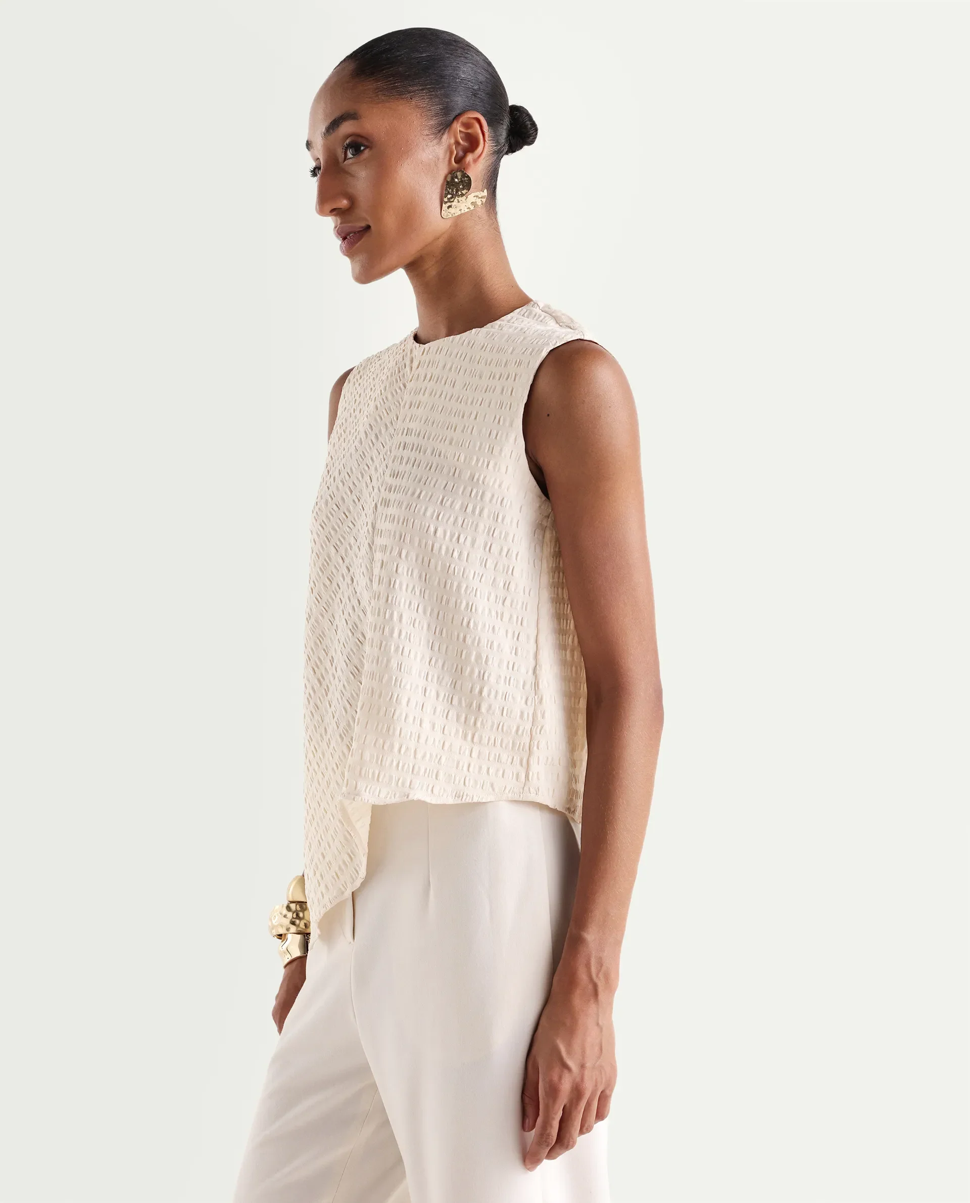 Rareism Women's Roulo-R Beige Polyester Sleeveless Crew Neck Button Relaxed Plain Top - Image 6