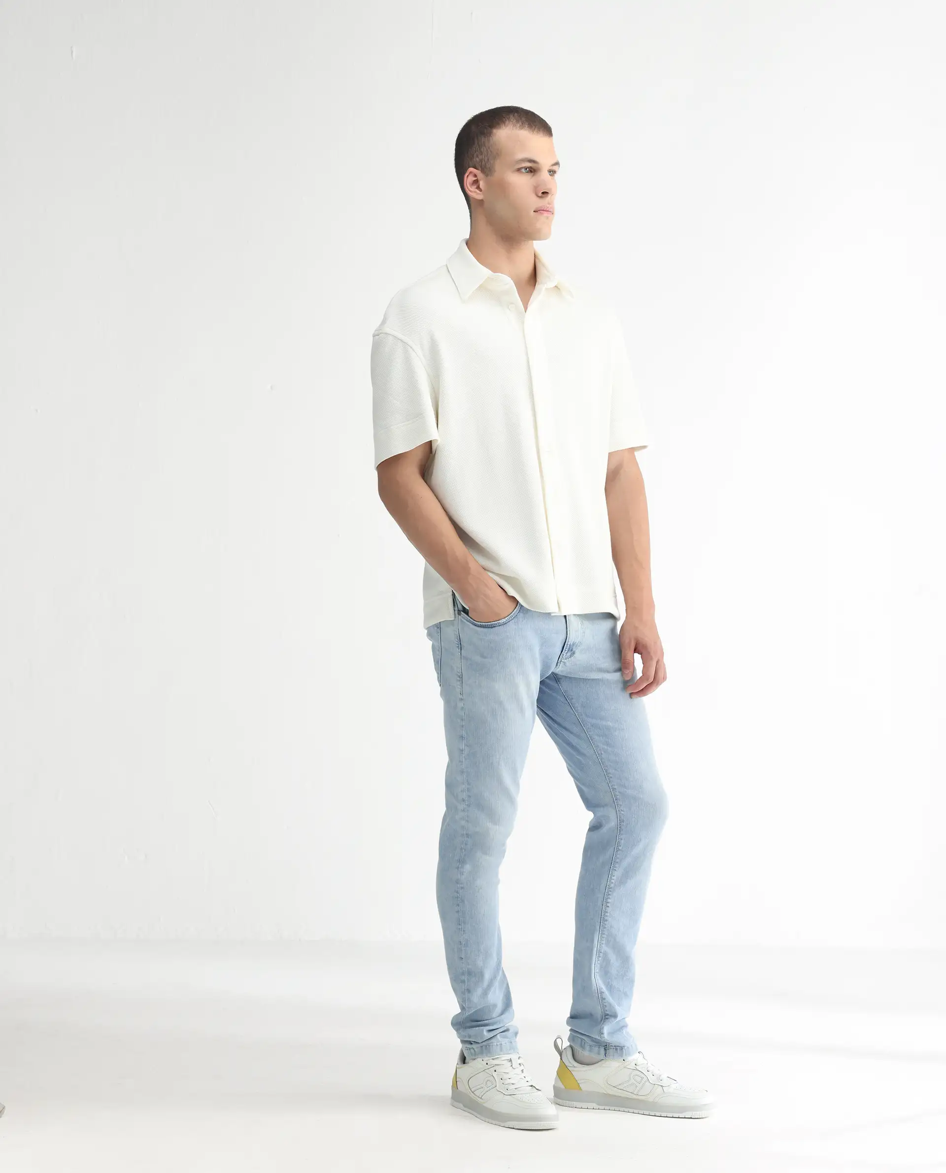 Rare Rabbit Men's Roune Light Blue Cotton Plain Hawk Slim Fit Jeans - Image 5