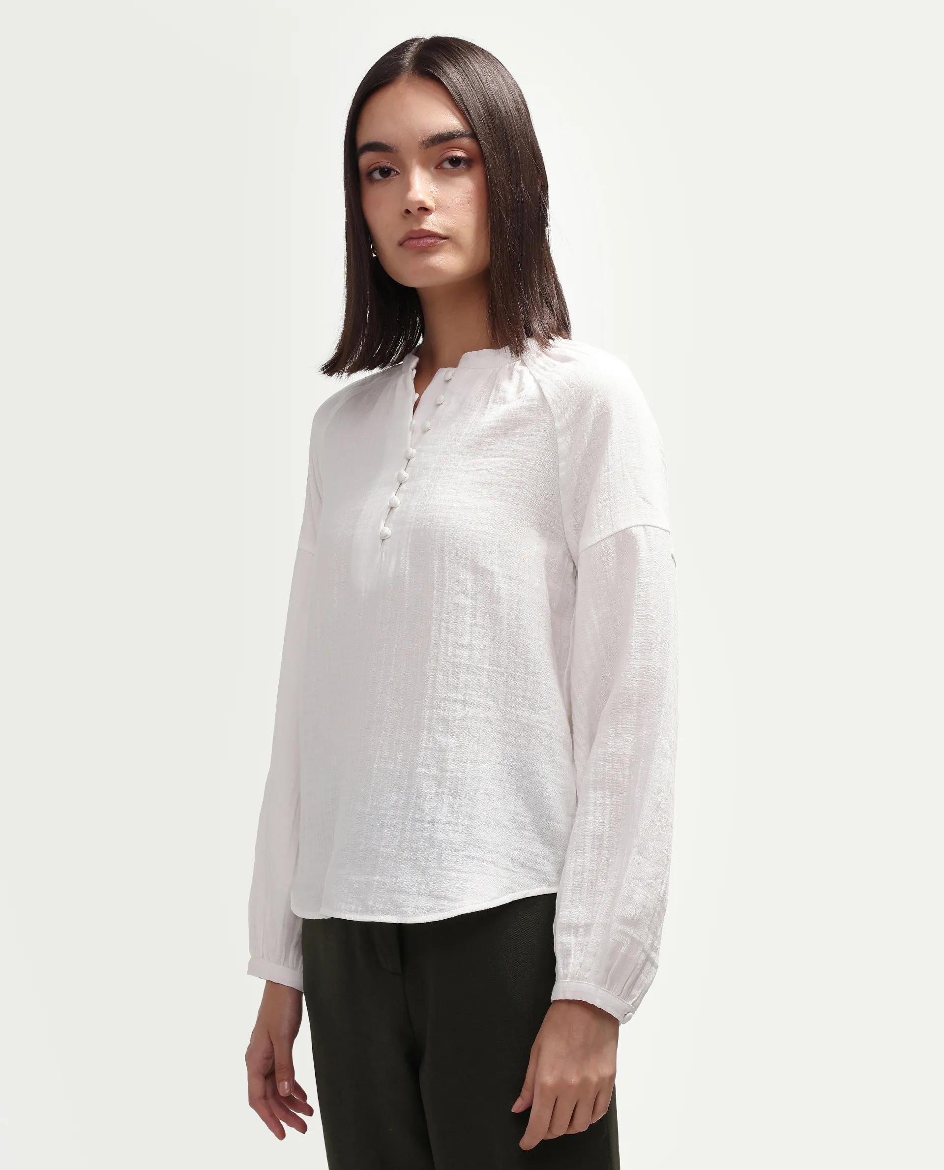 Rareism Women's Rudin White Cotton Band Collar Relaxed Plain Top - Image 6