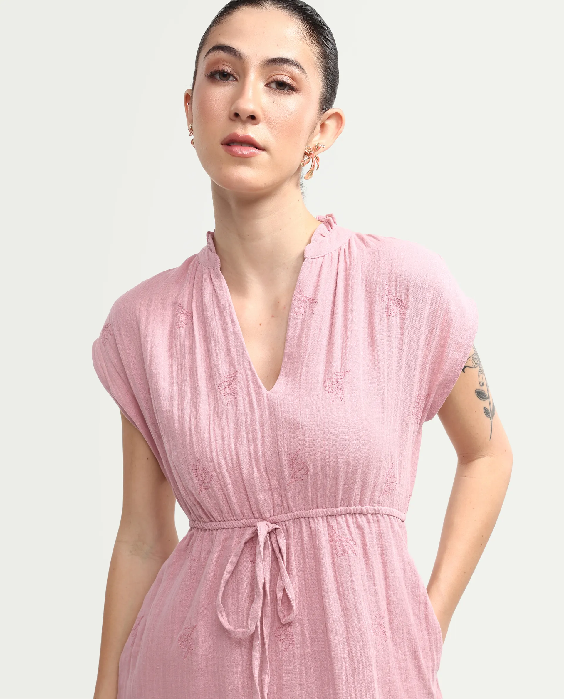 Rareism Women's Rudum Dusky Pink Cotton Ruffled Neck Fit And Flare Plain Dress - Image 4