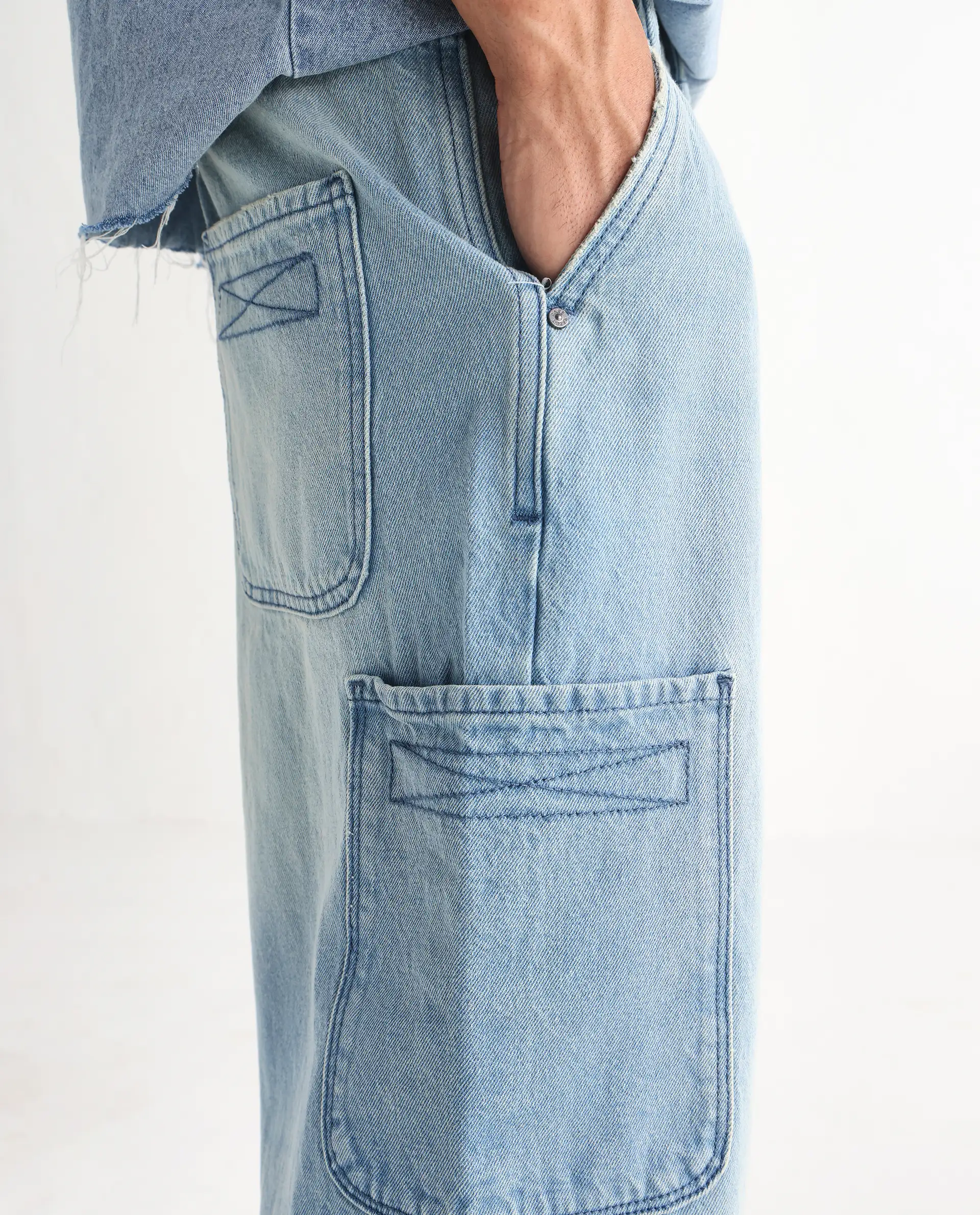 Rare Rabbit Men's Ruei Light Blue Cotton Plain Baggy Fit Jeans - Image 6