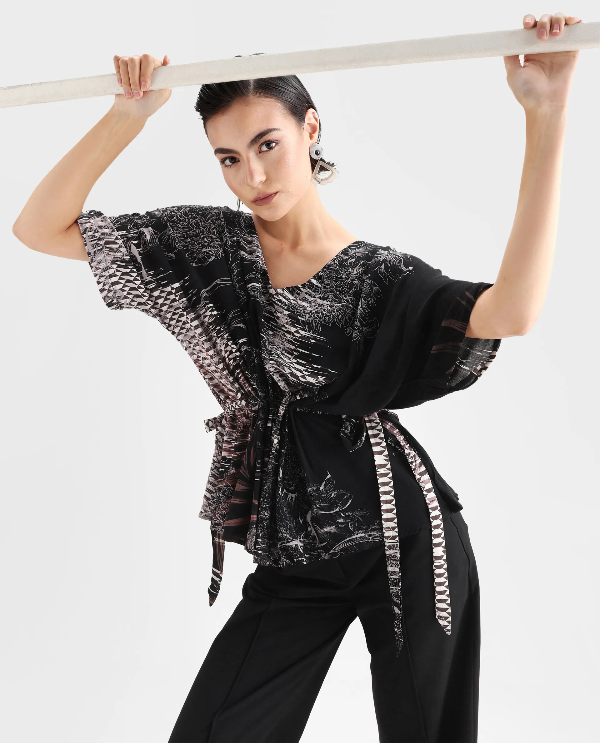 Rareism Women's Rufu Black Viscose Blend V-Neck Abstract Print Extended Sleeves Relaxed Fit Top