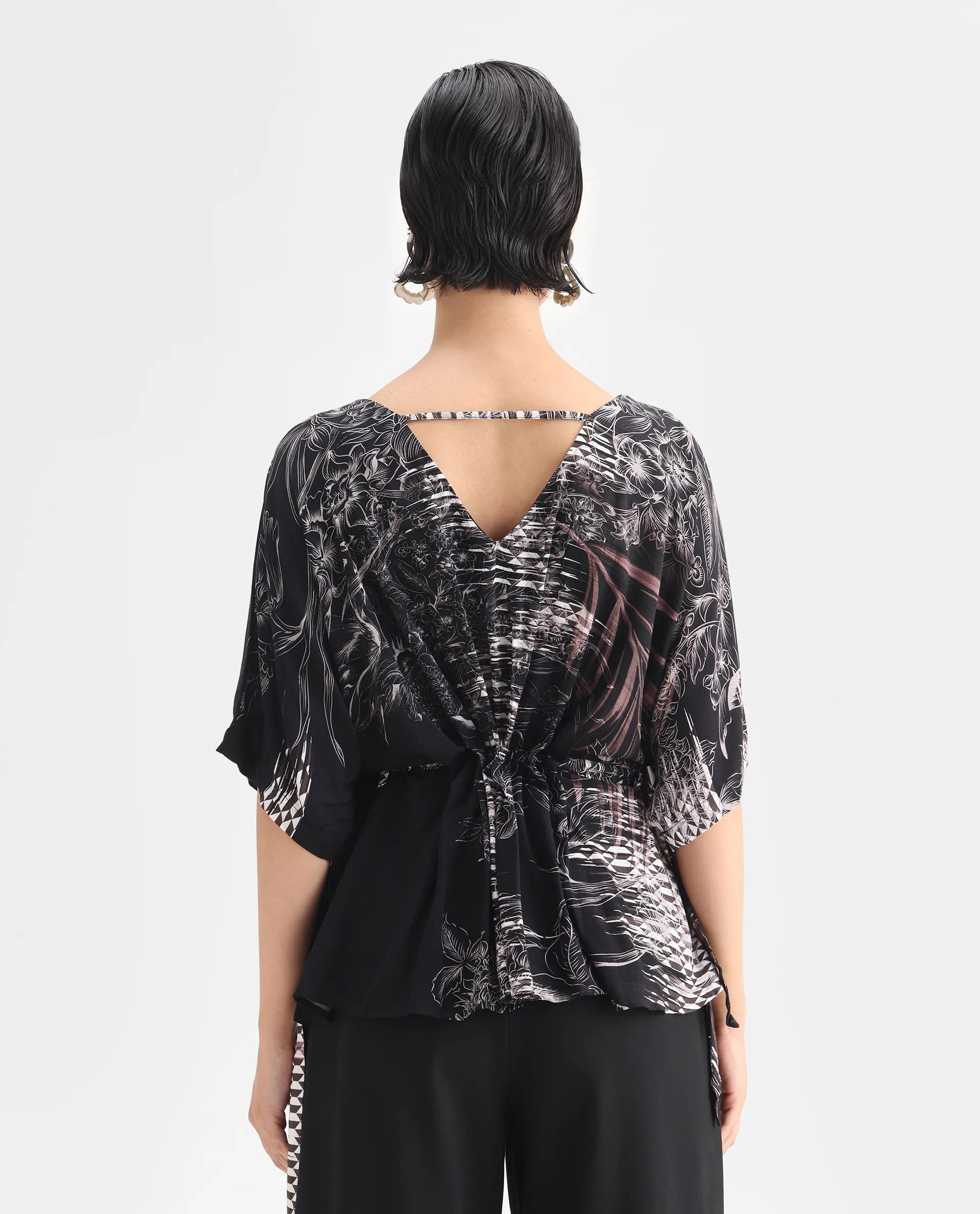 Rareism Women's Rufu Black Viscose Blend V-Neck Abstract Print Extended Sleeves Relaxed Fit Top - Image 7