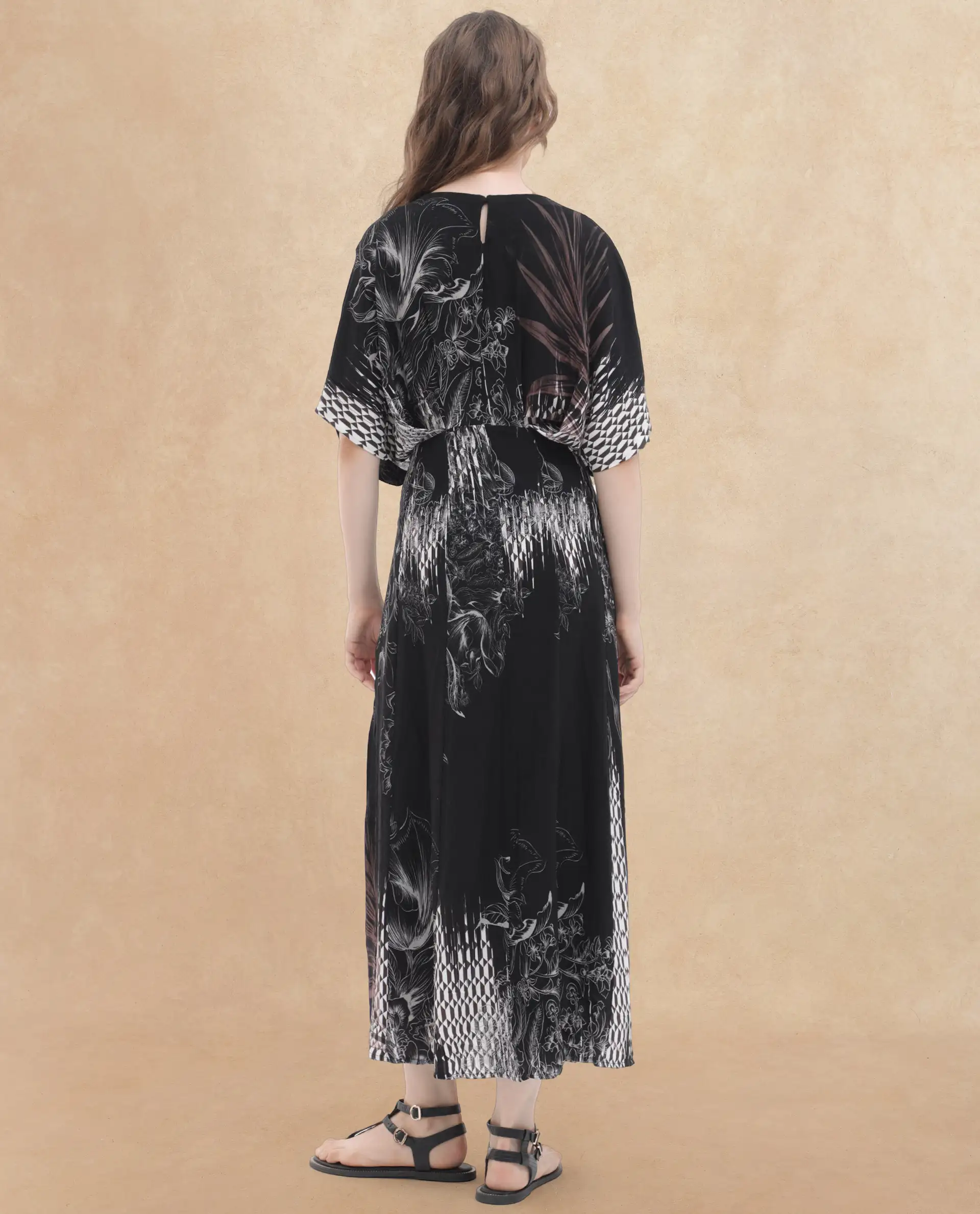Rareism Women's Rufus Black Polyester Crew Neck Abstract Print Extended Sleeves Maxi Fit And Flare Dress - Image 6