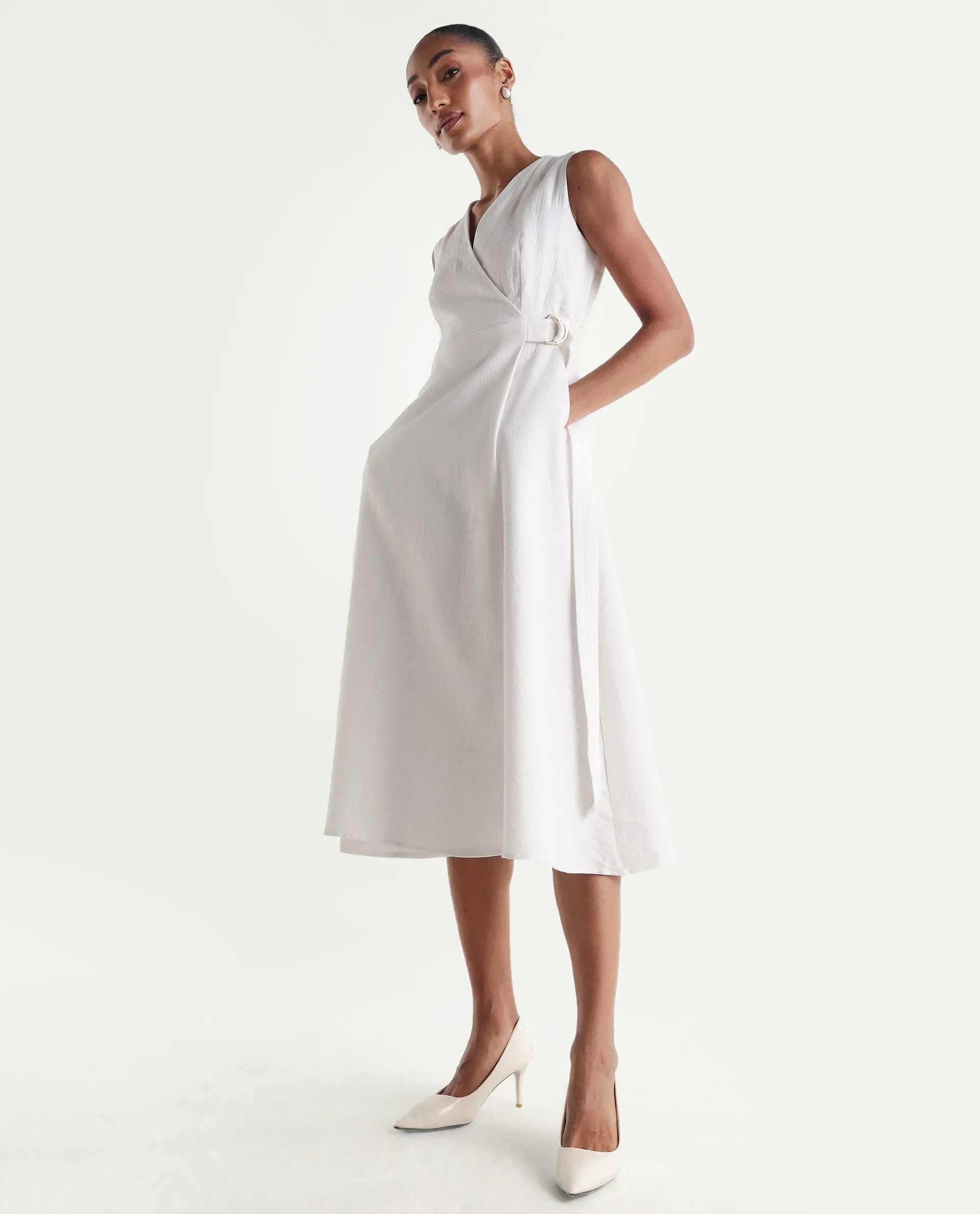 Rareism Women's Rulet Primary Beige Cotton Sleeveless V-Neck A-Line Plain Dress - Image 5