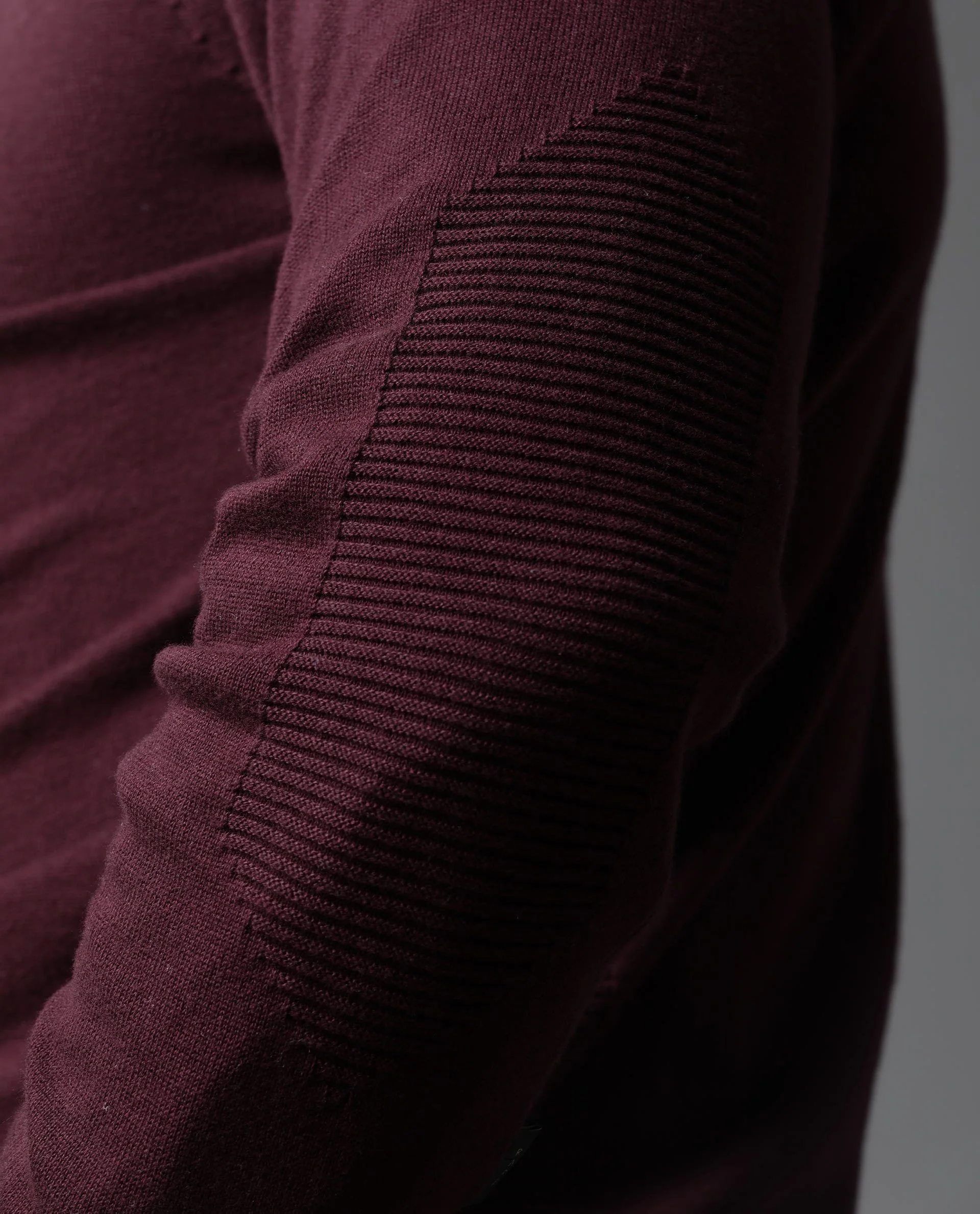Rare Rabbit Men's Rumble Maroon Cotton Plain Regular Fit Full Sleeve Crew Neck Sweater - Image 5