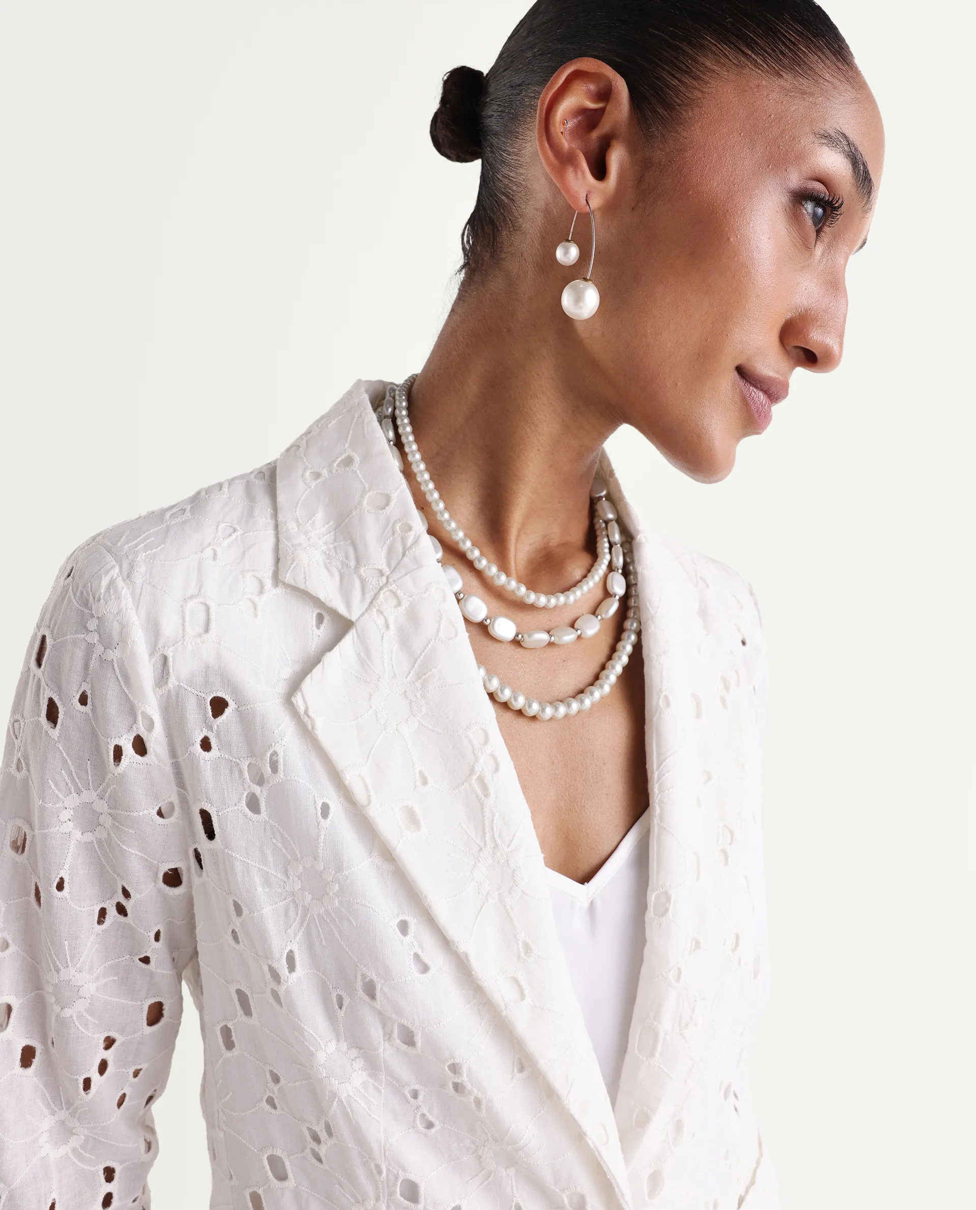 Rareism Women's Rumon Primary White Full Sleeve Lapel Neck Regular Fit Blazer - Image 4